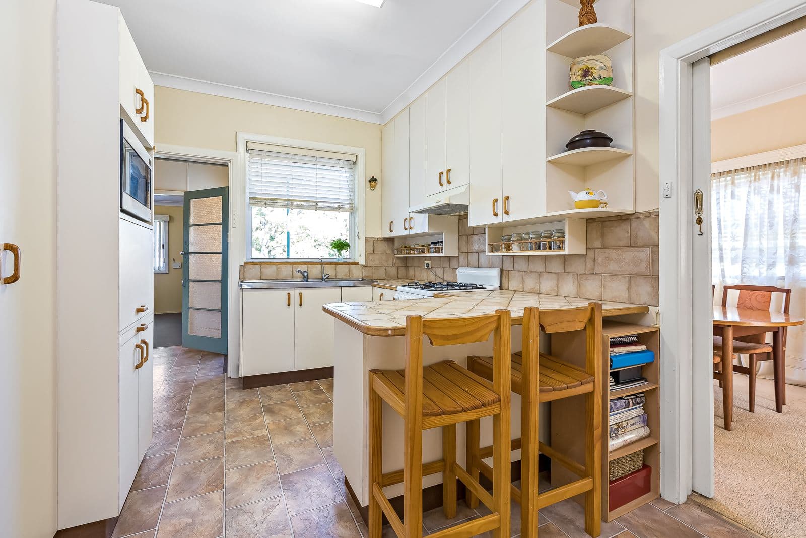 23 Highfields Parade, Highfields - Thumbnail 4