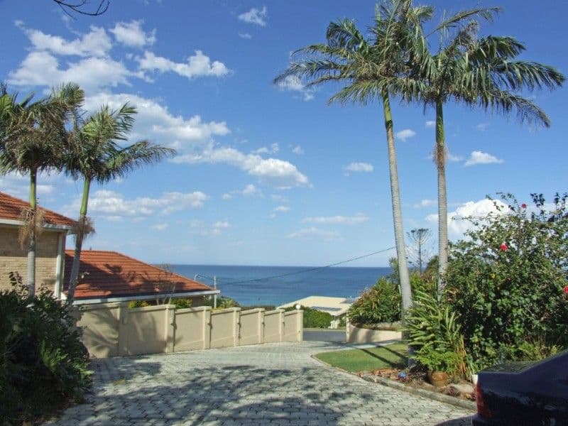 140 Fifth Avenue, Llandilo - Image 1