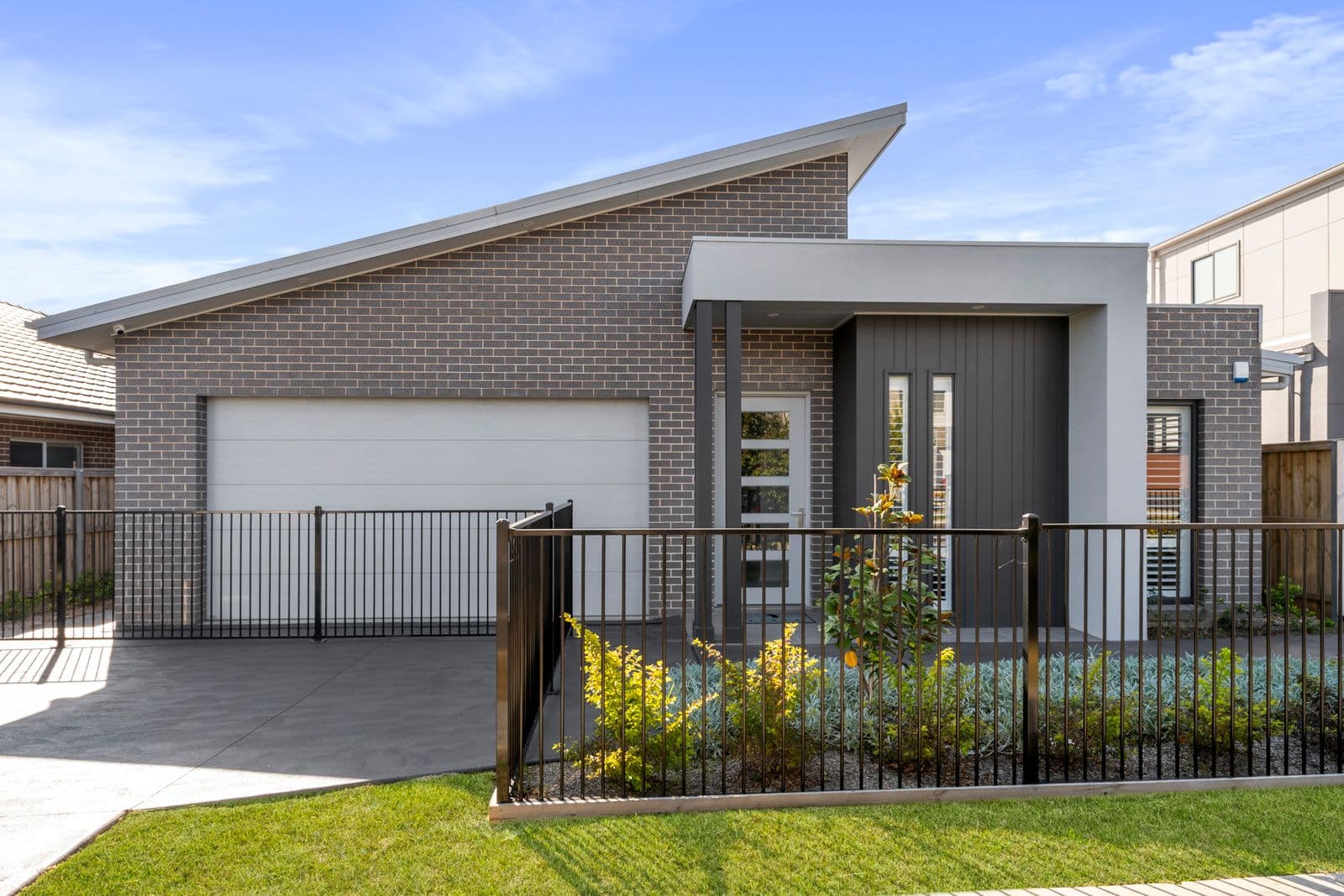 39 Gledswood Hills Drive, GLEDSWOOD HILLS NSW 2557, Gledswood Hills - Image 1