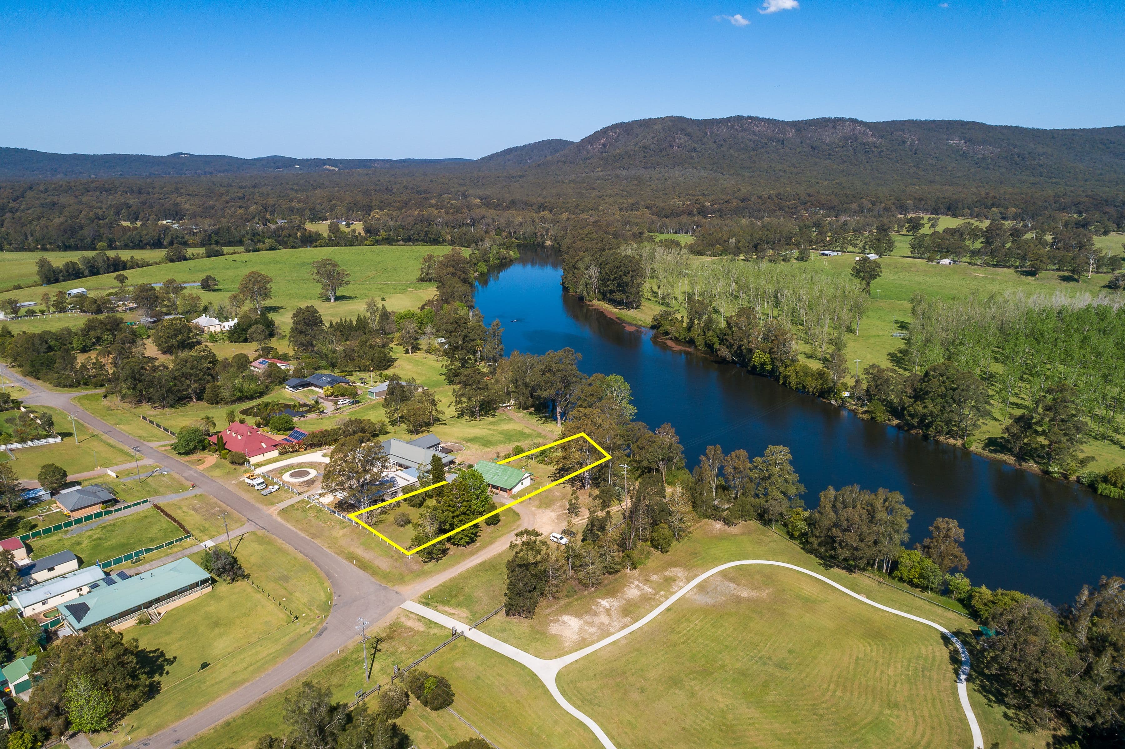 8 Grey Street, Clarence Town - Image 1