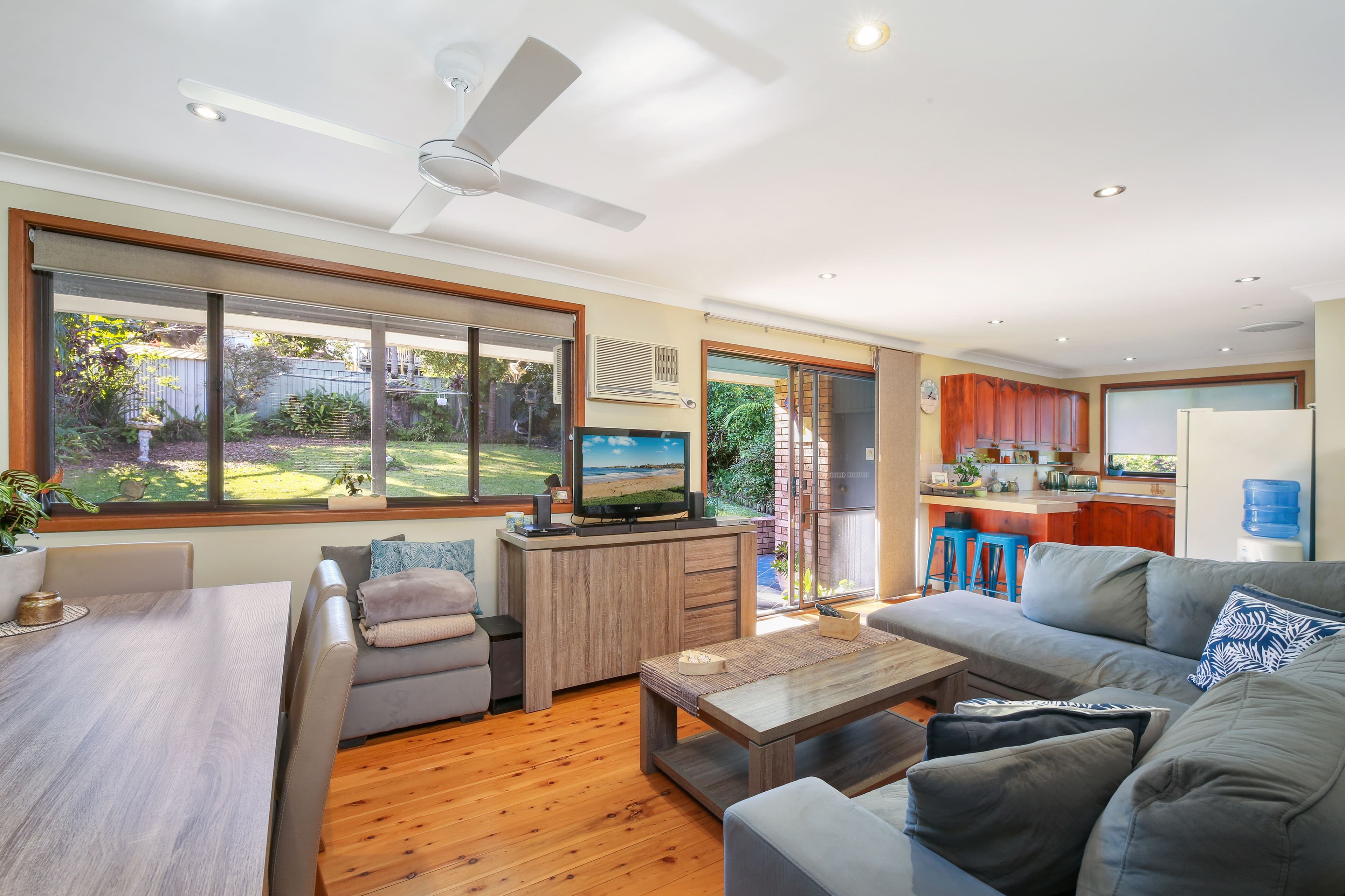 160 Henderson Road, Saratoga - Thumbnail 2