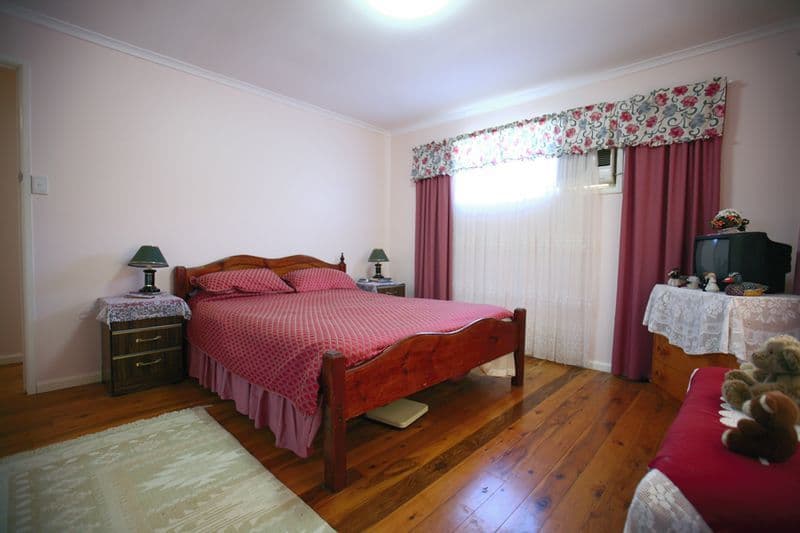 10 Bauhinia Drive, RUSSELL ISLAND QLD 4184, Russell Island - Thumbnail 5