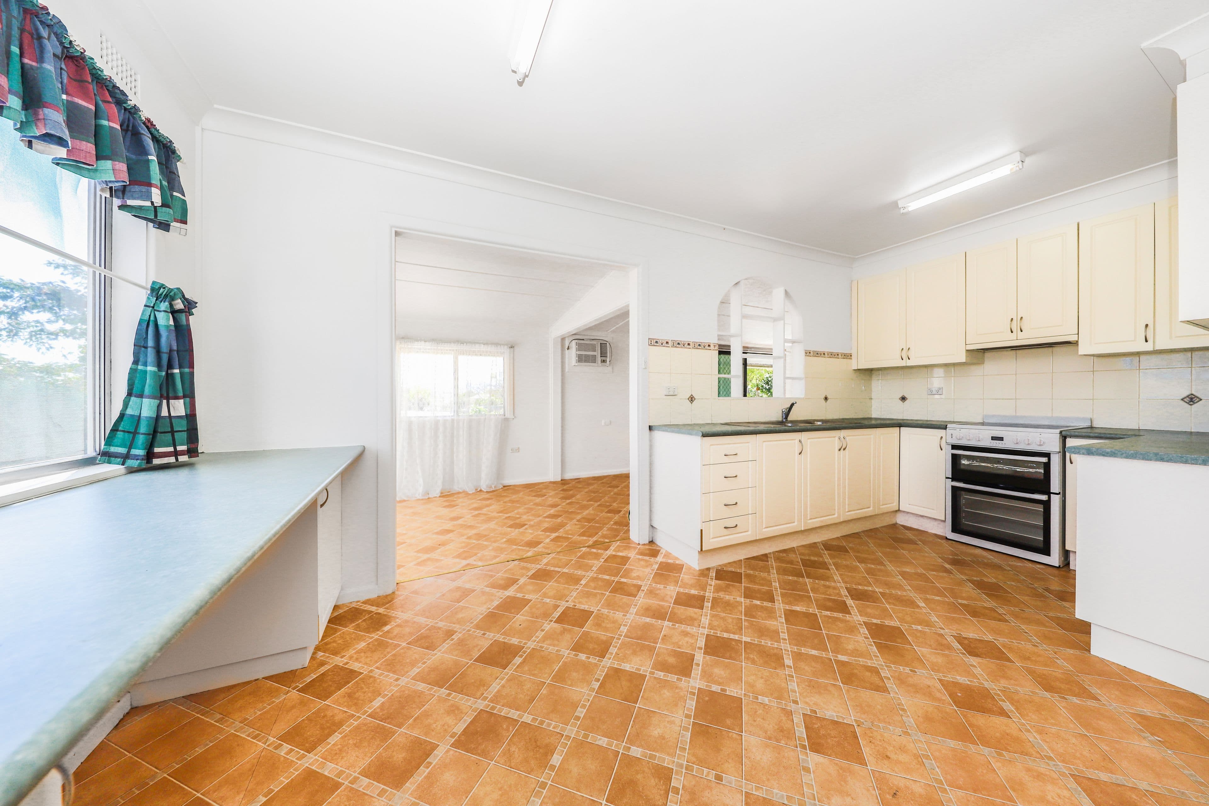 4 Lambie Street, Tumut NSW 2720, Tumut - Thumbnail 5