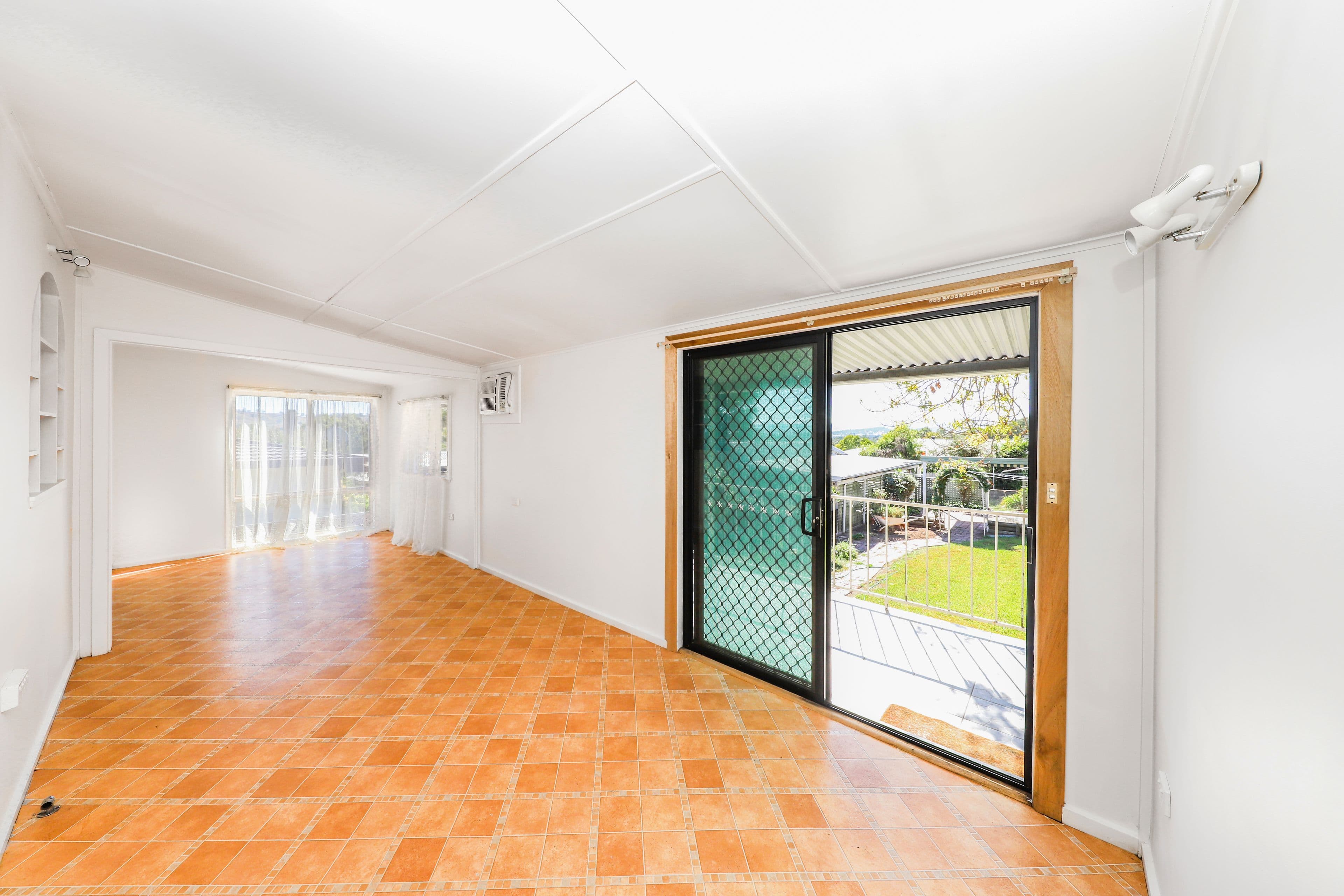 4 Lambie Street, Tumut NSW 2720, Tumut - Thumbnail 6