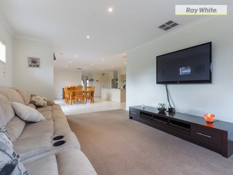 12 Liberty Parade, Ivanhoe, Ivanhoe - Thumbnail 2