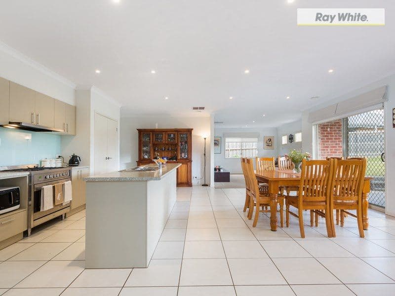 12 Liberty Parade, Ivanhoe, Ivanhoe - Thumbnail 4