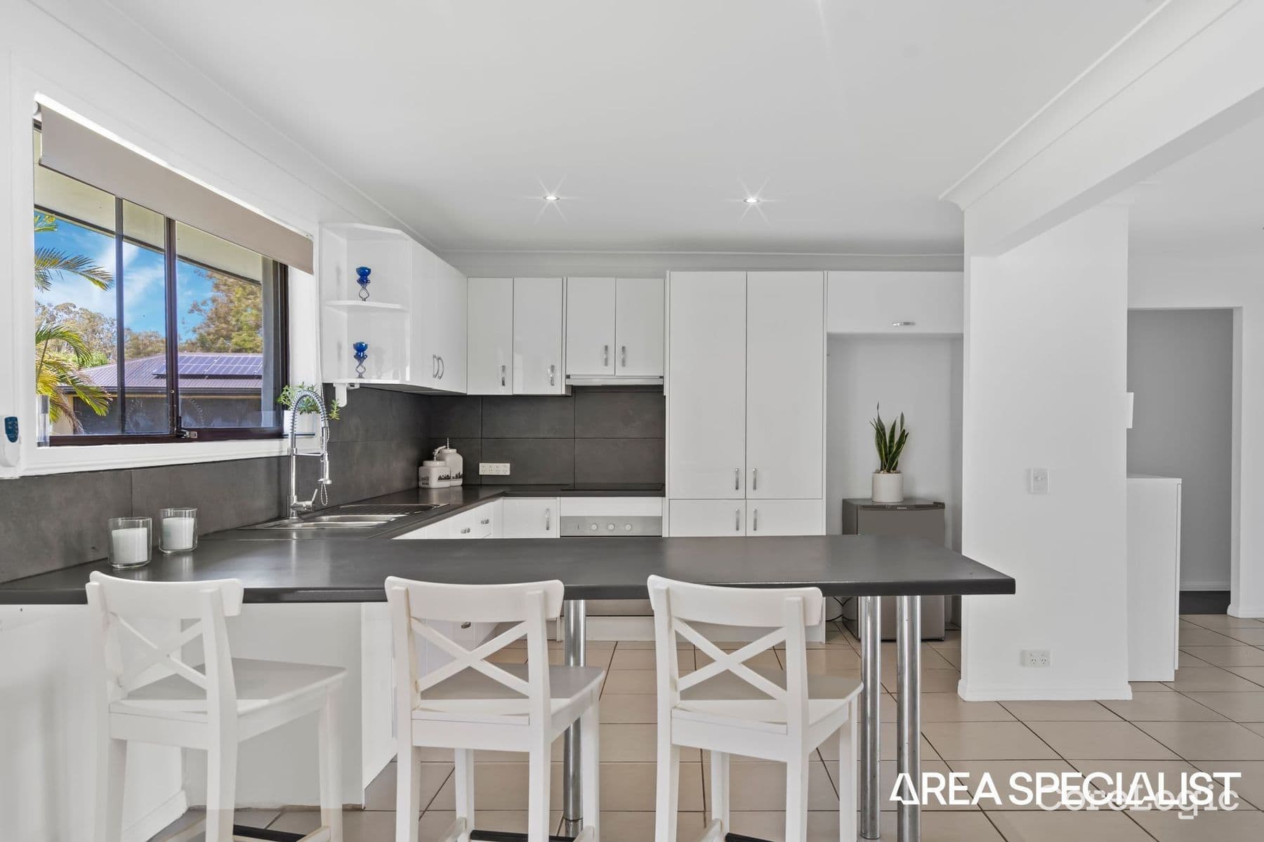58 Wallaby Drive, Rosebud, Rosebud - Thumbnail 4