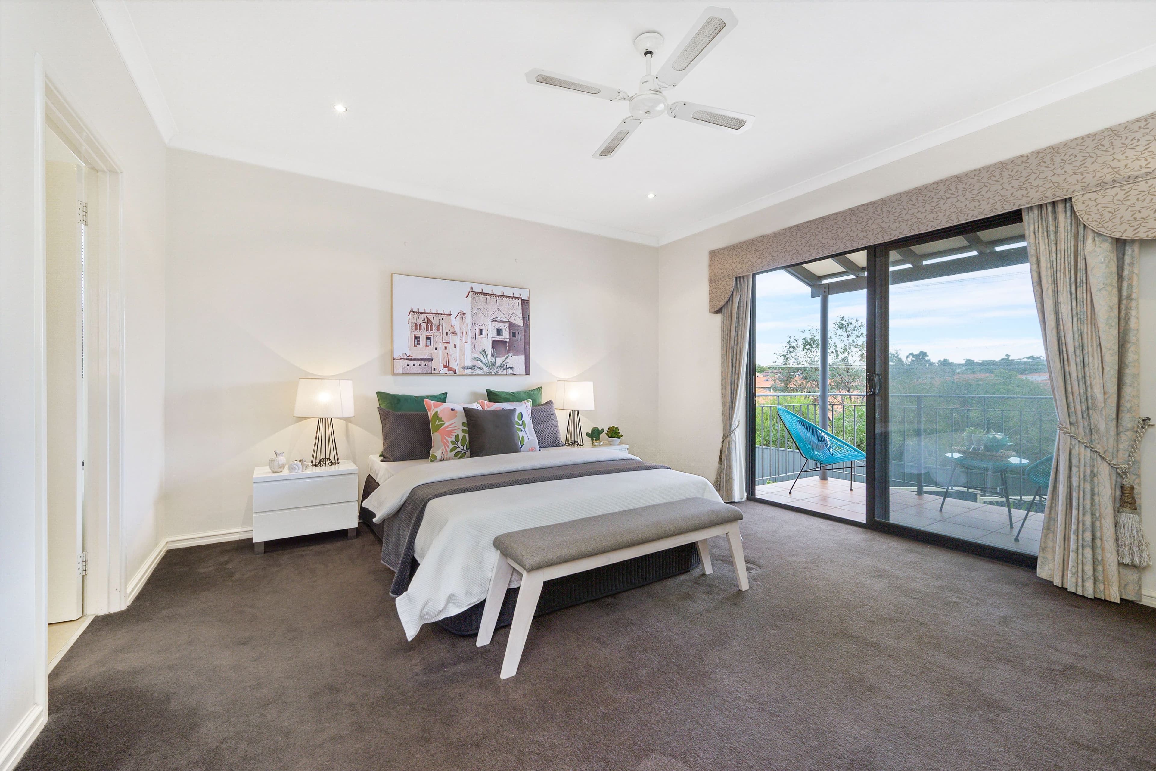 49 Warringah Close, Kallaroo WA 6025, Kallaroo - Thumbnail 2
