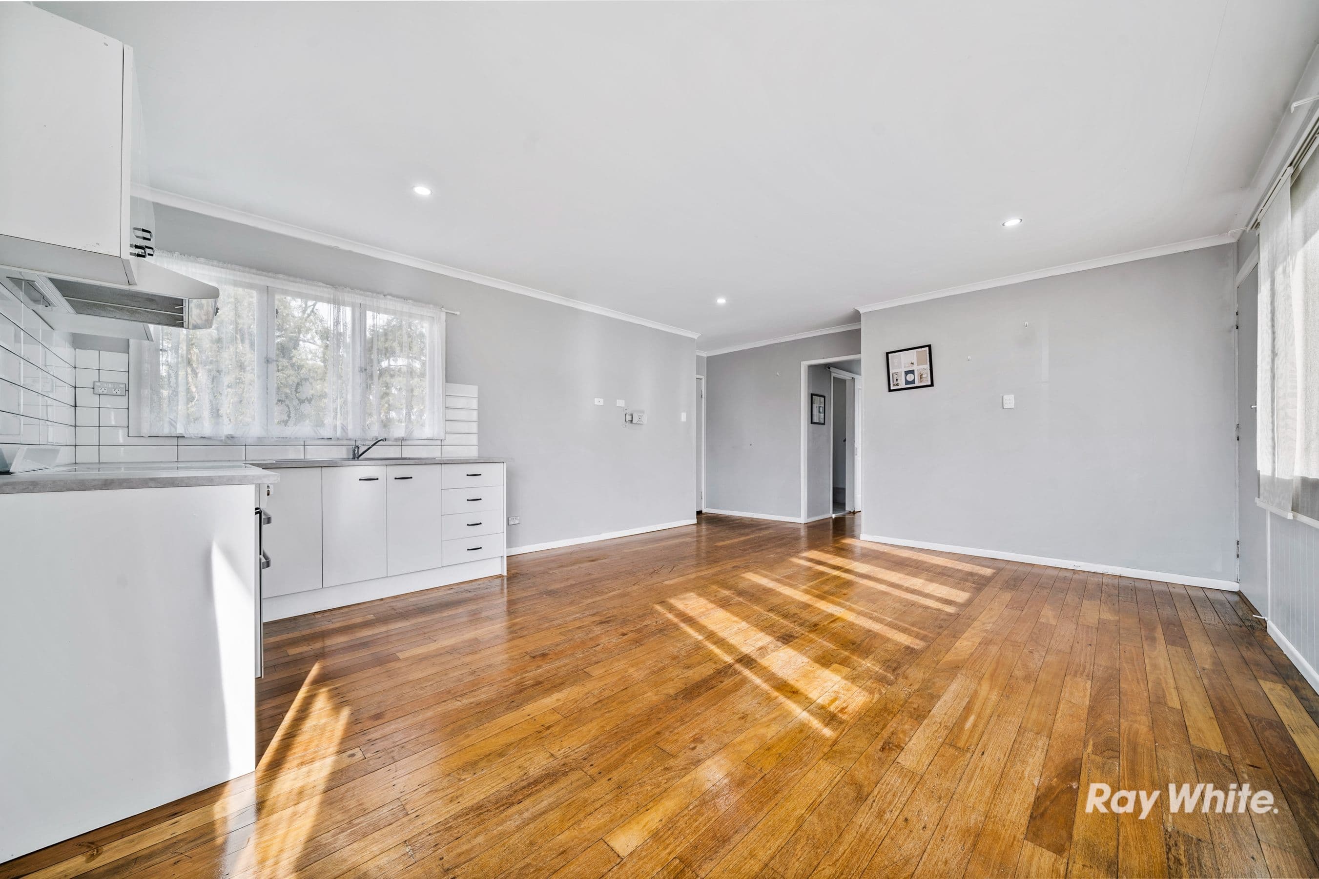 8 Orchid Street, Woodridge QLD 4114, Woodridge - Thumbnail 2