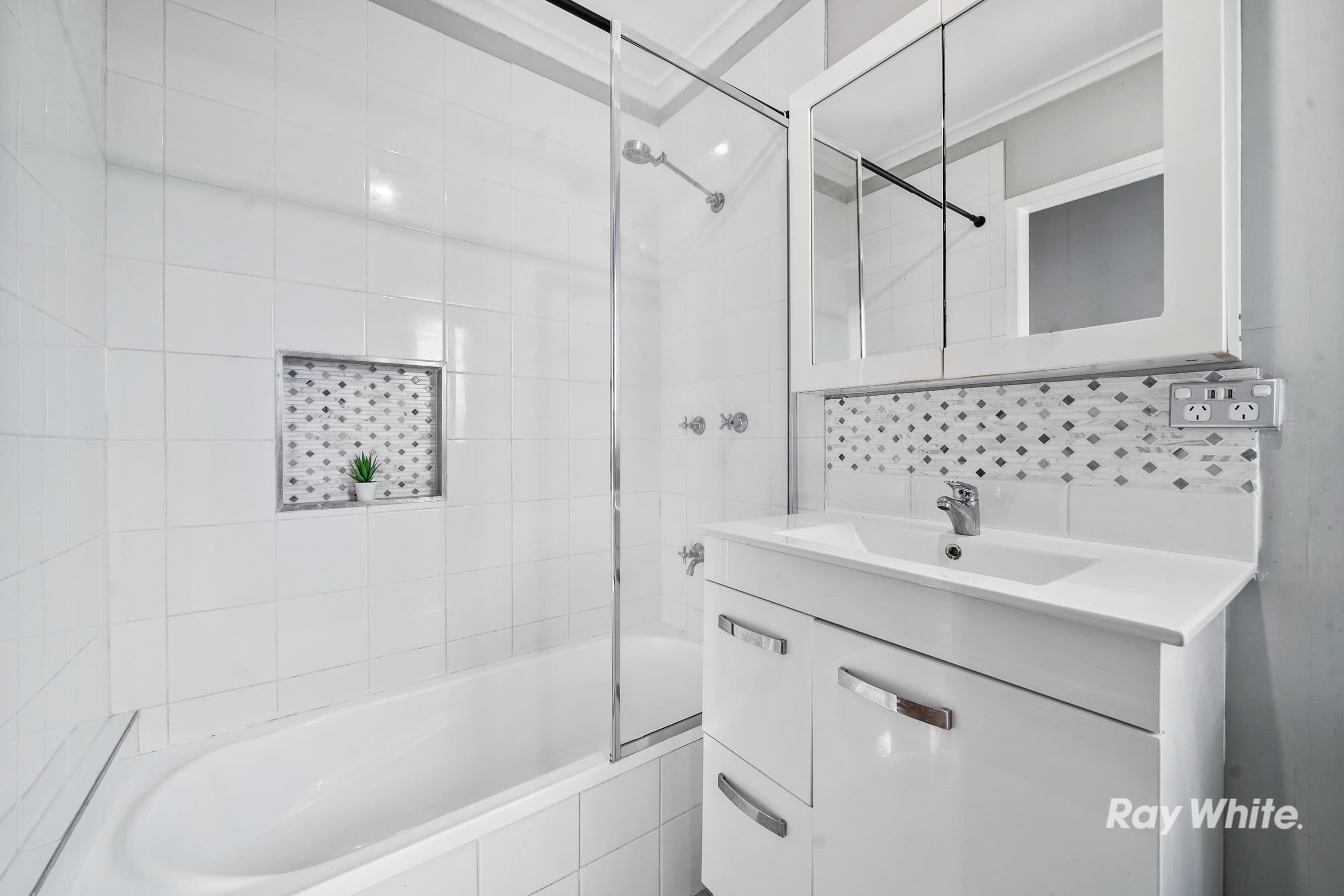 8 Orchid Street, Woodridge QLD 4114, Woodridge - Thumbnail 6
