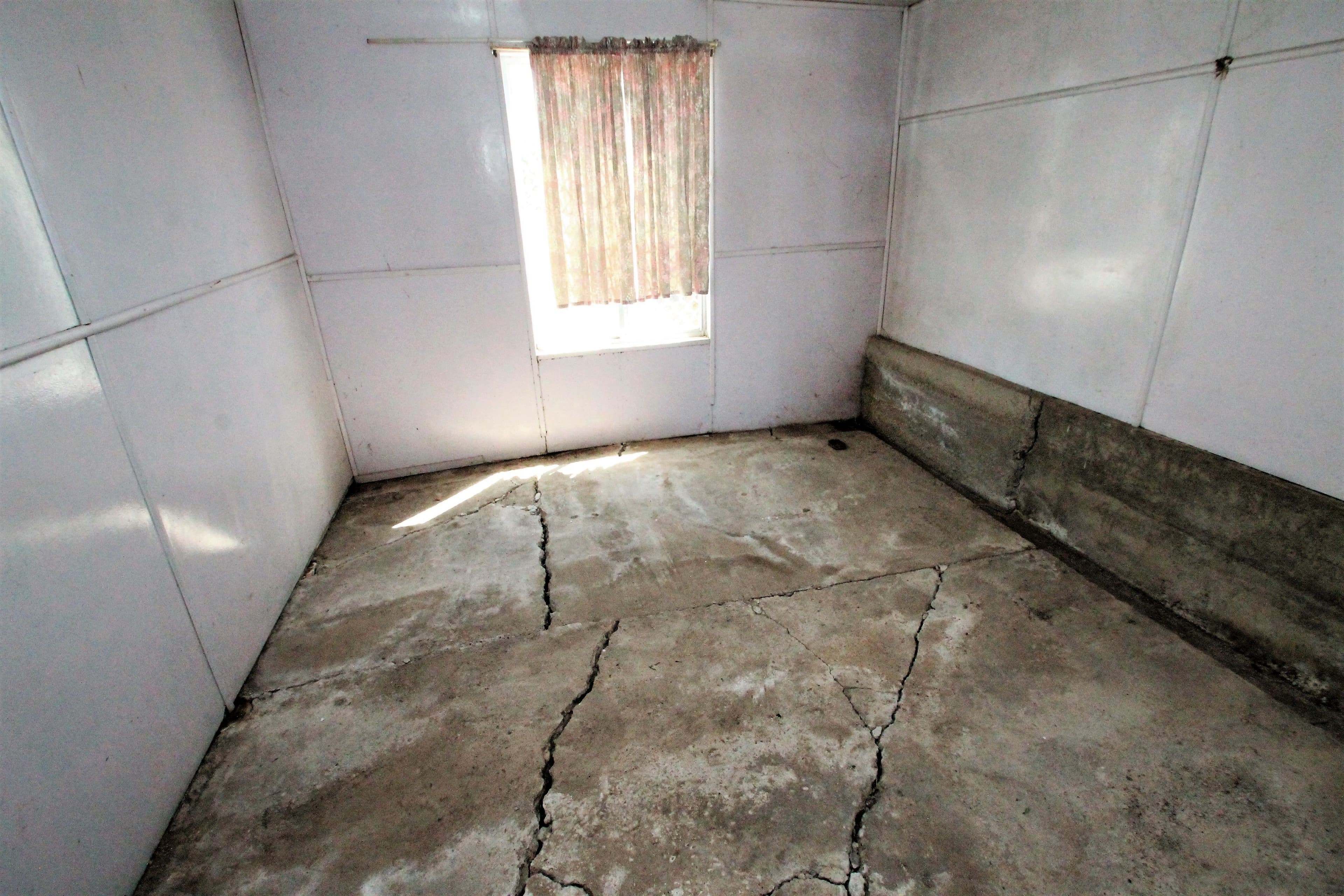 14 Learmonth Street, Willow Tree - Thumbnail 4
