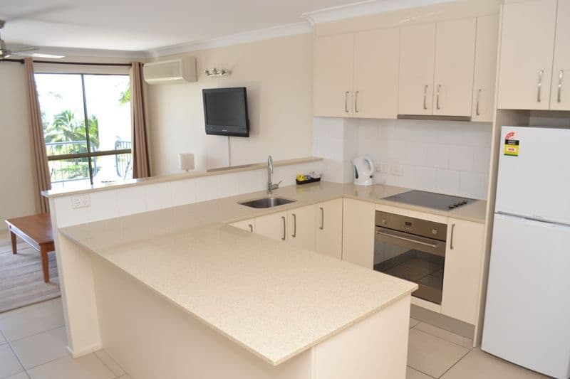 Unit 13, 100 Scenic Highway, LAMMERMOOR QLD 4703, Lammermoor - Thumbnail 2