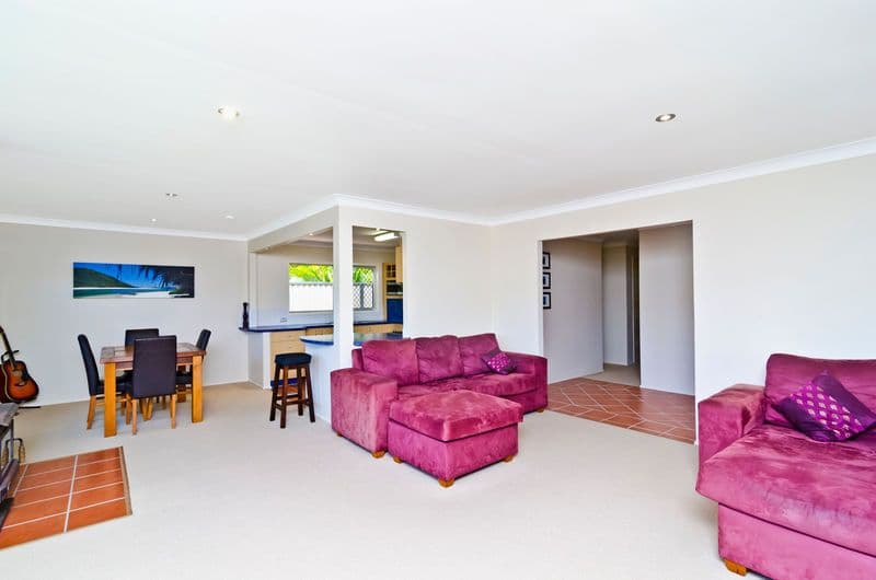 10 Denawen Street, PALM BEACH QLD 4221, Palm Beach - Thumbnail 6