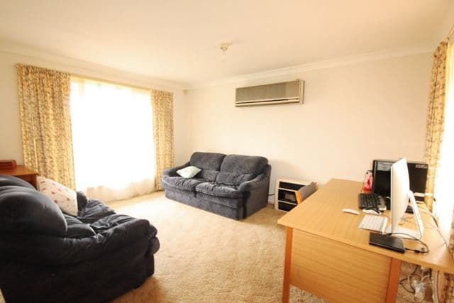 5 Stephano Place, ROSEMEADOW NSW 2560, Rosemeadow - Thumbnail 2