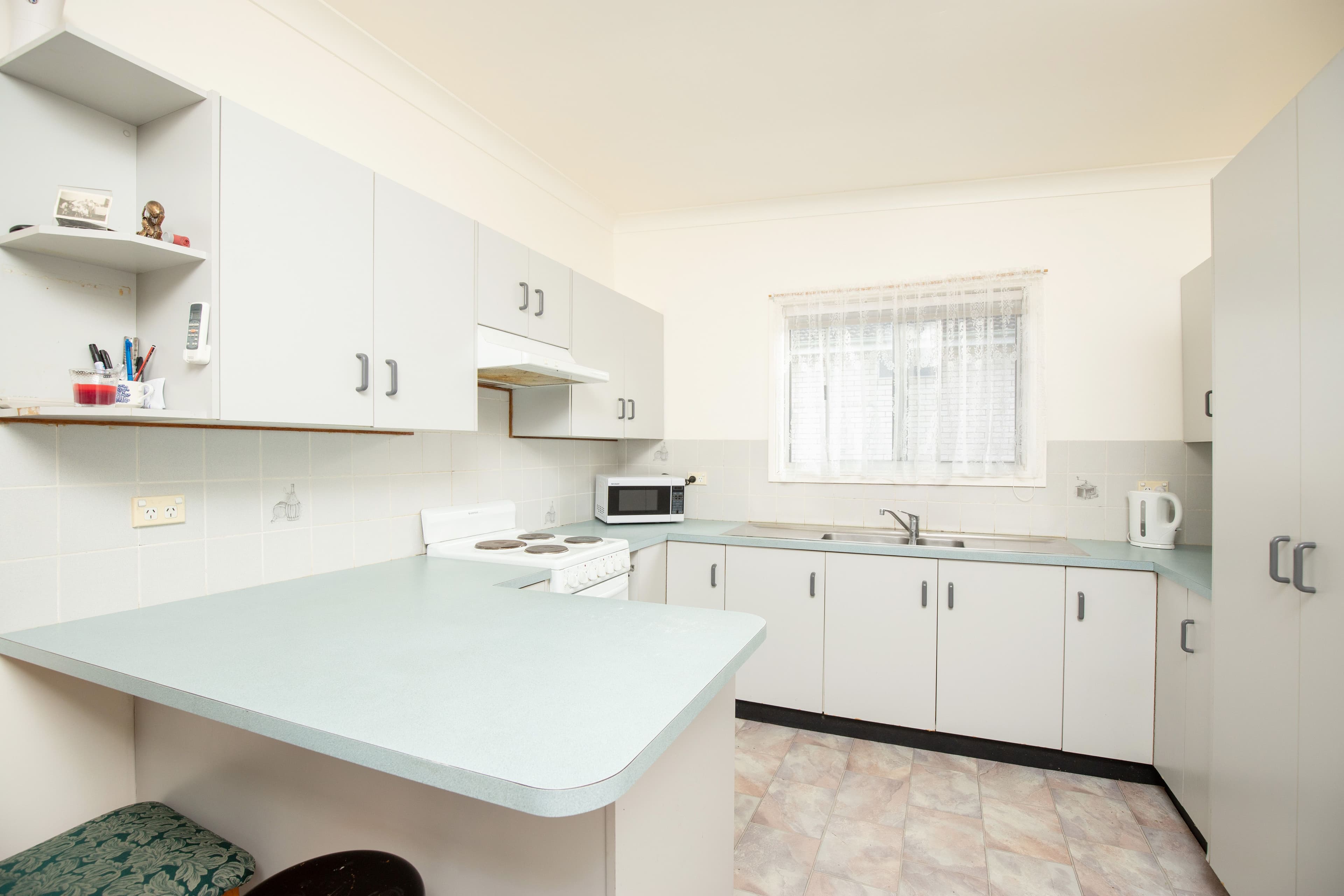 24 Cowper Street, Gloucester - Thumbnail 3