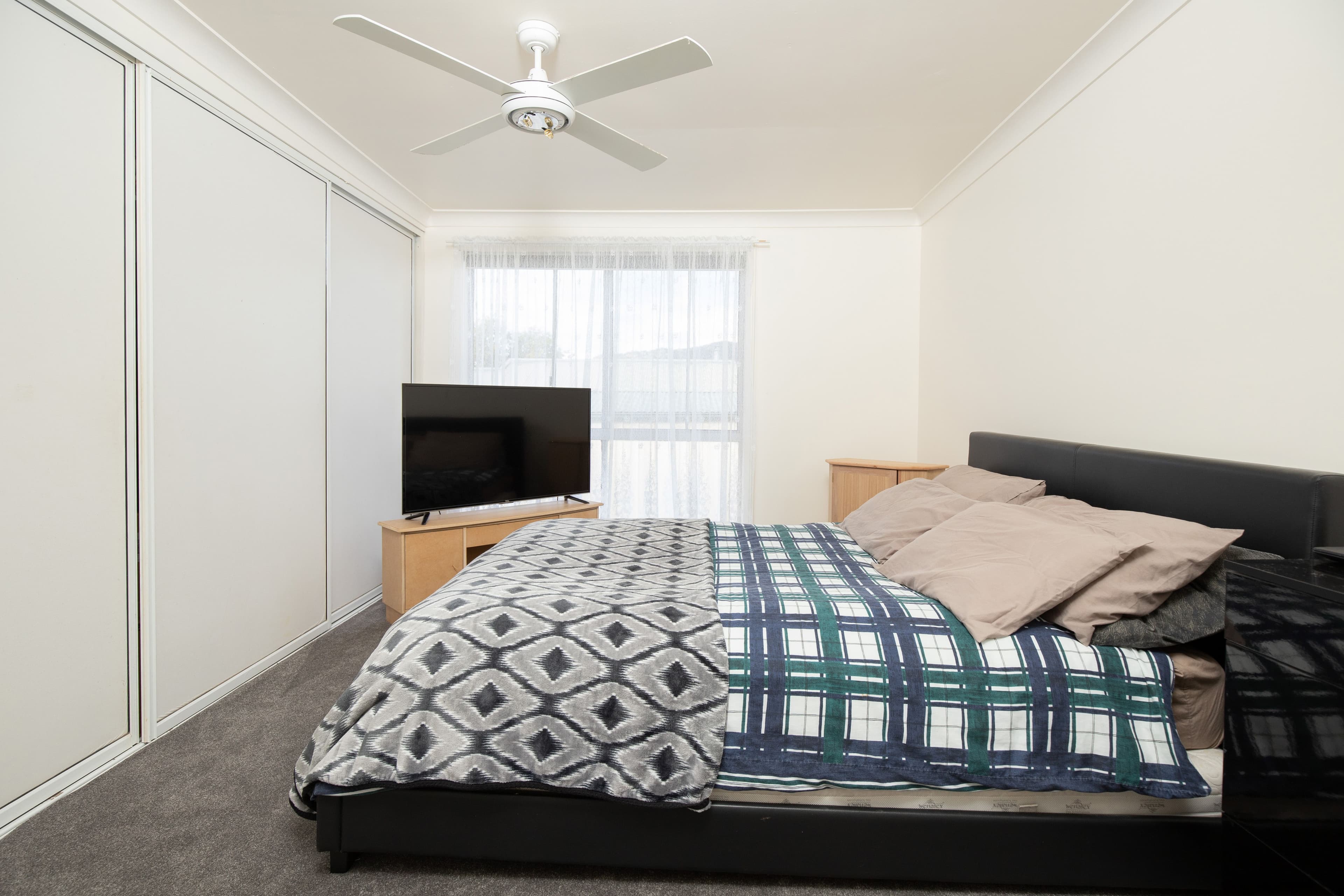 24 Cowper Street, Gloucester - Thumbnail 7