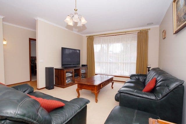 13 Investigator Grove, ALTONA MEADOWS VIC 3028, Altona Meadows - Thumbnail 7