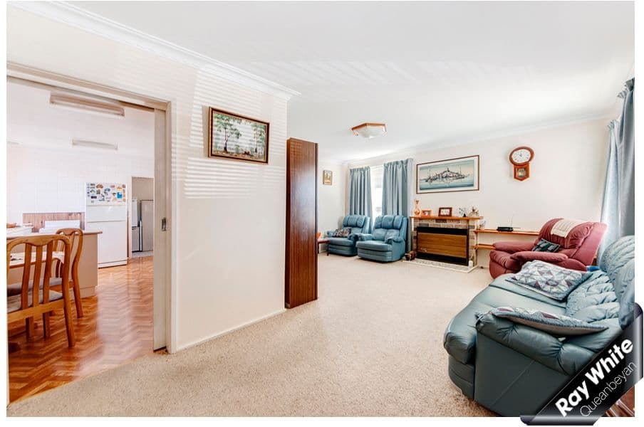6 Hambly Place, QUEANBEYAN NSW 2620, Queanbeyan - Thumbnail 3
