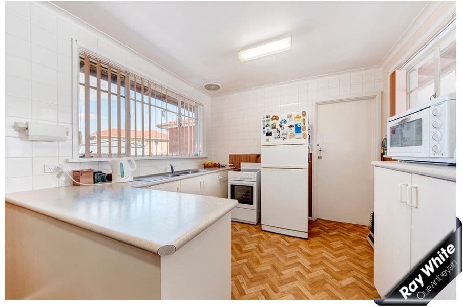 6 Hambly Place, QUEANBEYAN NSW 2620, Queanbeyan - Thumbnail 5