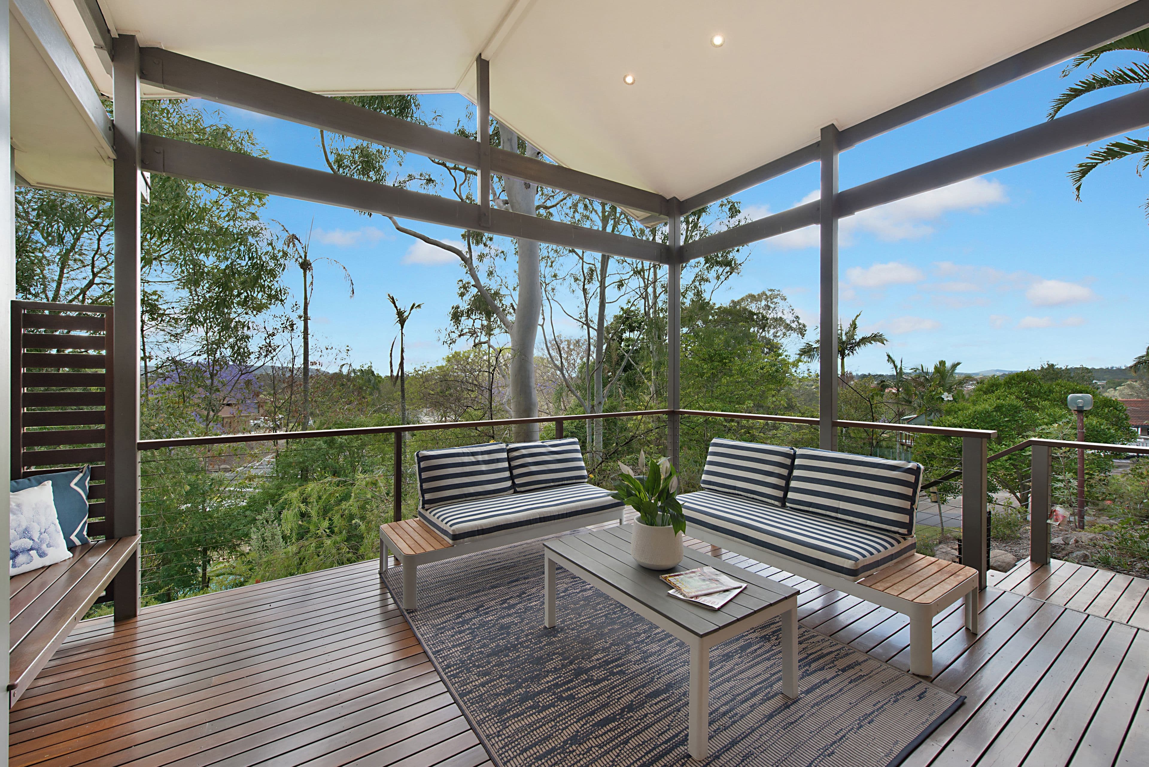 6 Cunningham Court, Mount Ommaney QLD 4074, Mount Ommaney - Image 1