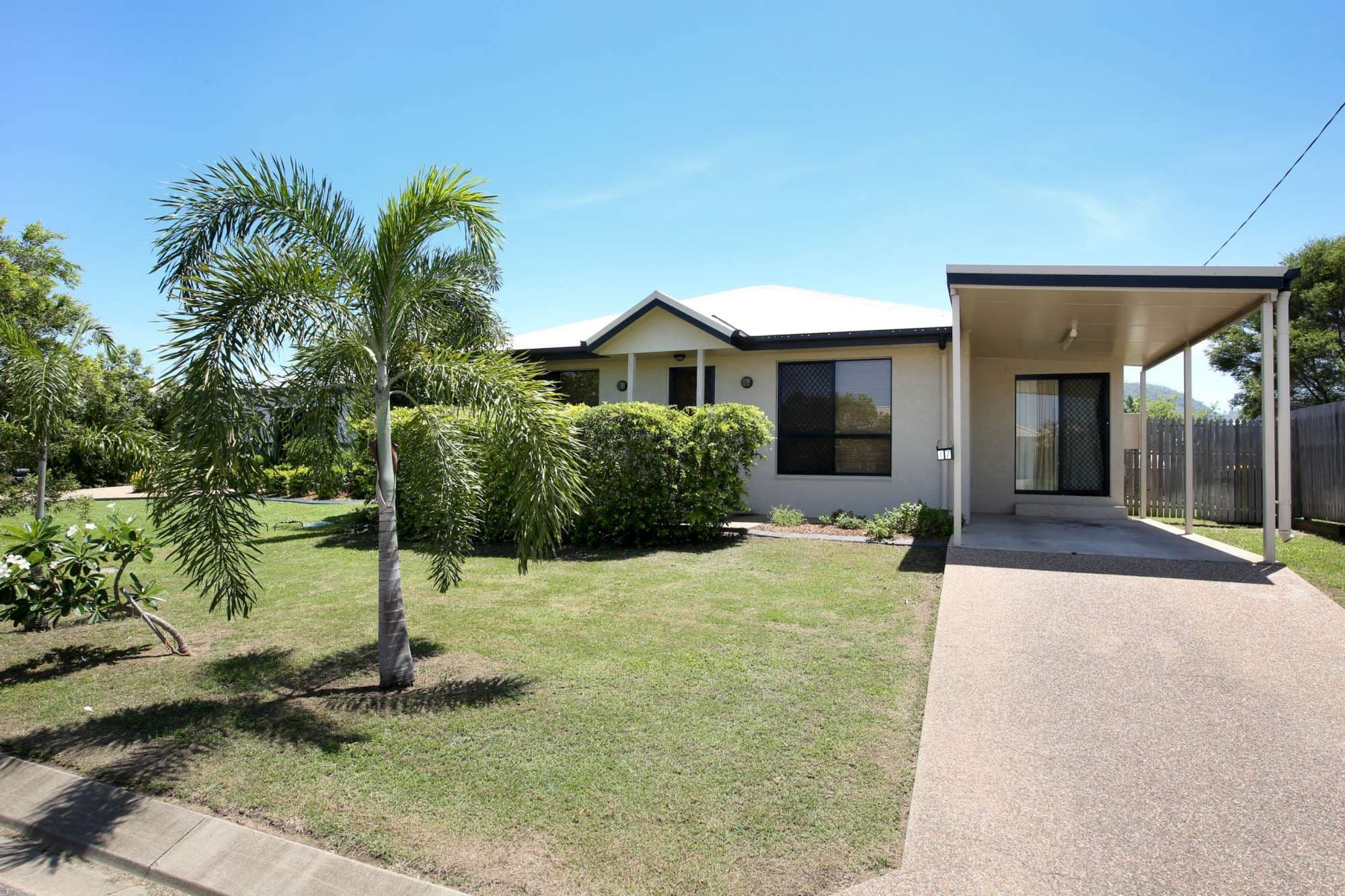 17 Bellamy Street, RASMUSSEN QLD 4815, Rasmussen - Image 1