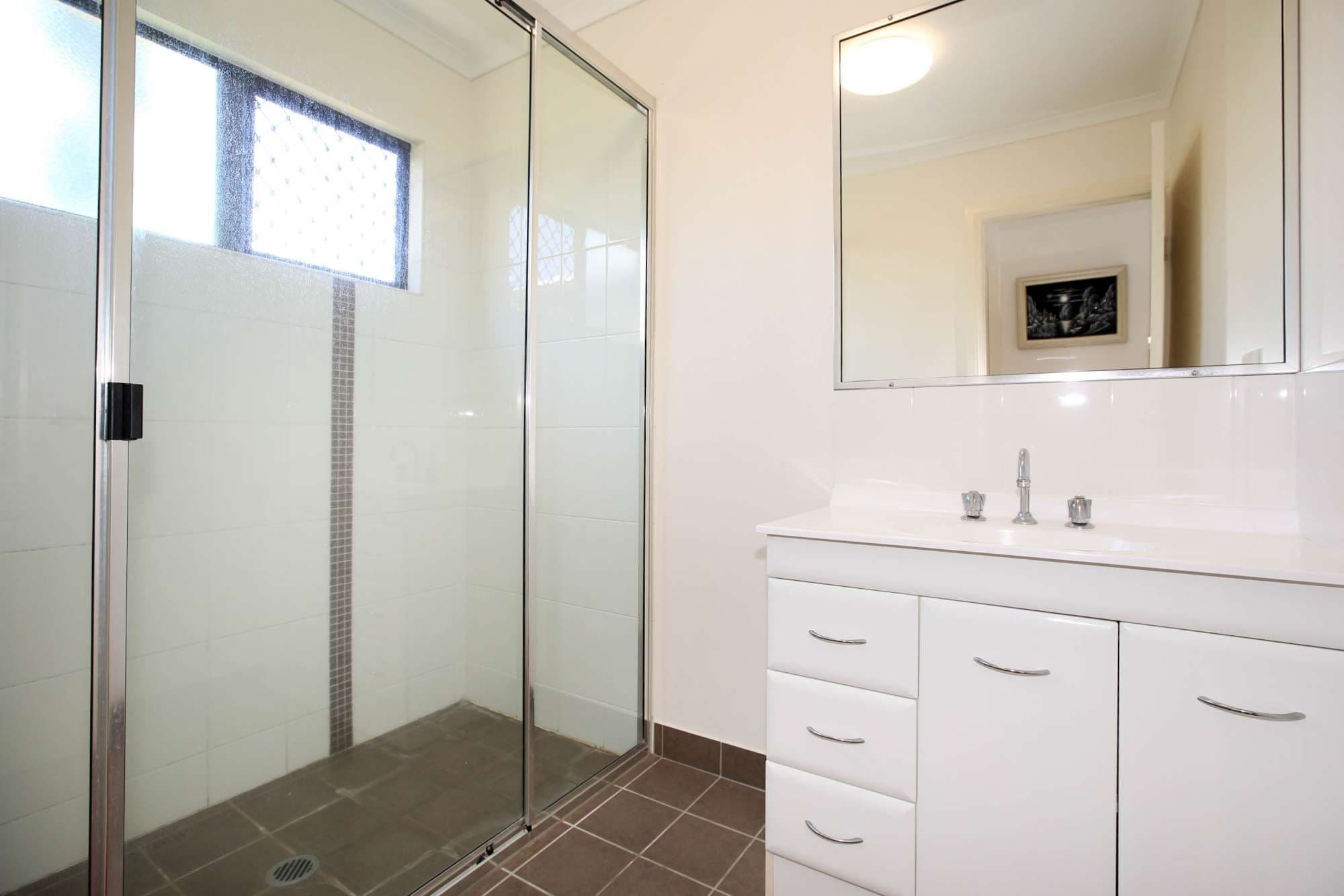 17 Bellamy Street, RASMUSSEN QLD 4815, Rasmussen - Thumbnail 4