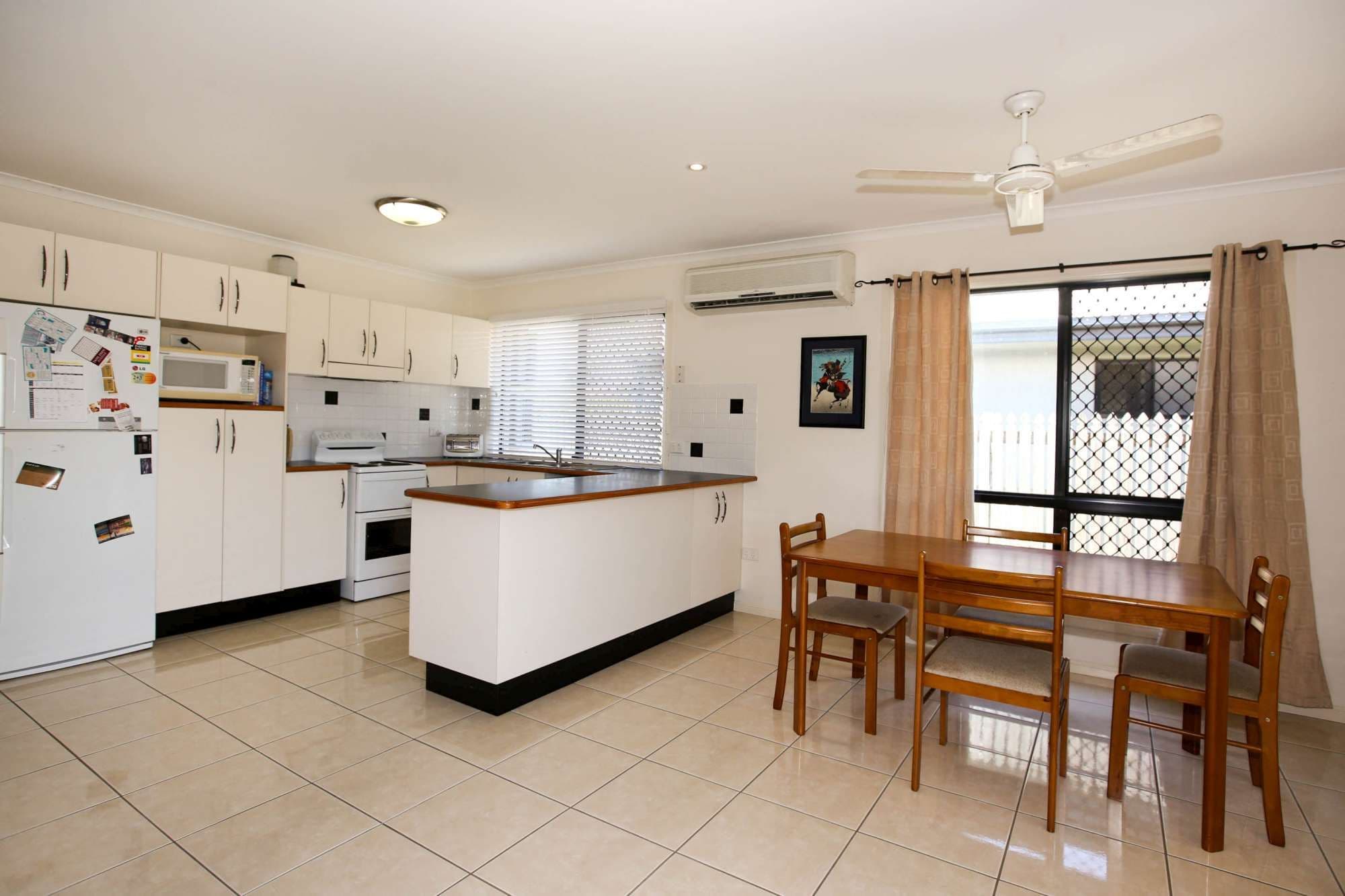 17 Bellamy Street, RASMUSSEN QLD 4815, Rasmussen - Thumbnail 5