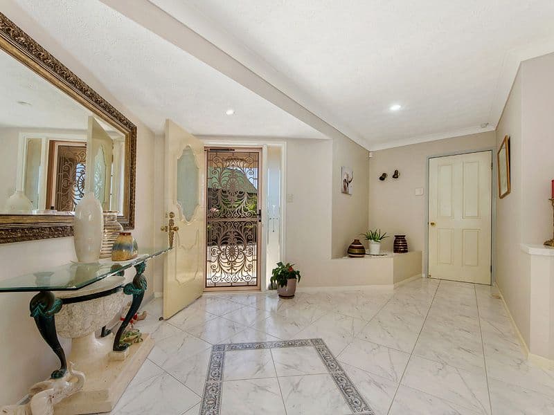 5 Emerson Way, Oxenford QLD 4210, Oxenford - Thumbnail 3