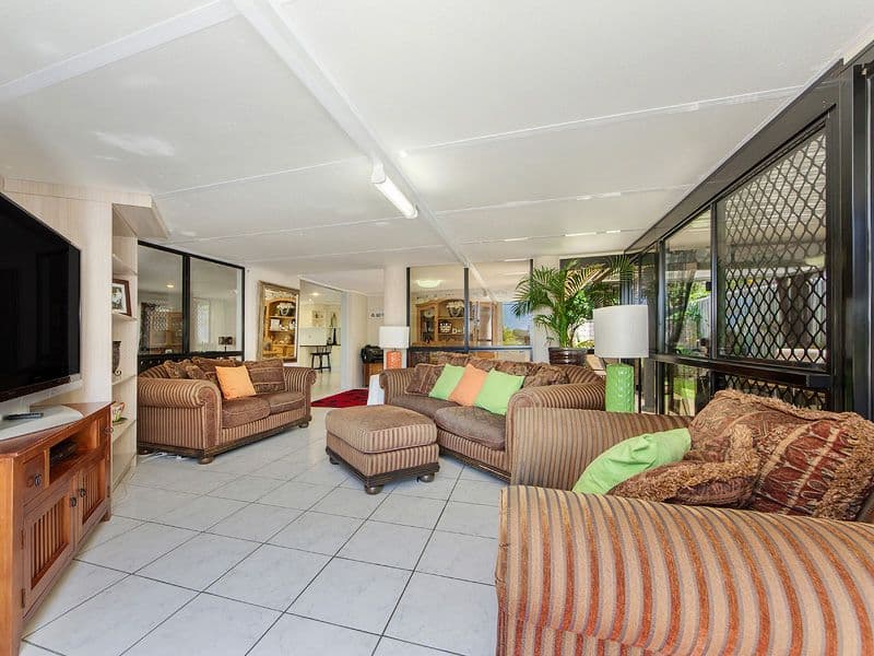 5 Emerson Way, Oxenford QLD 4210, Oxenford - Thumbnail 5