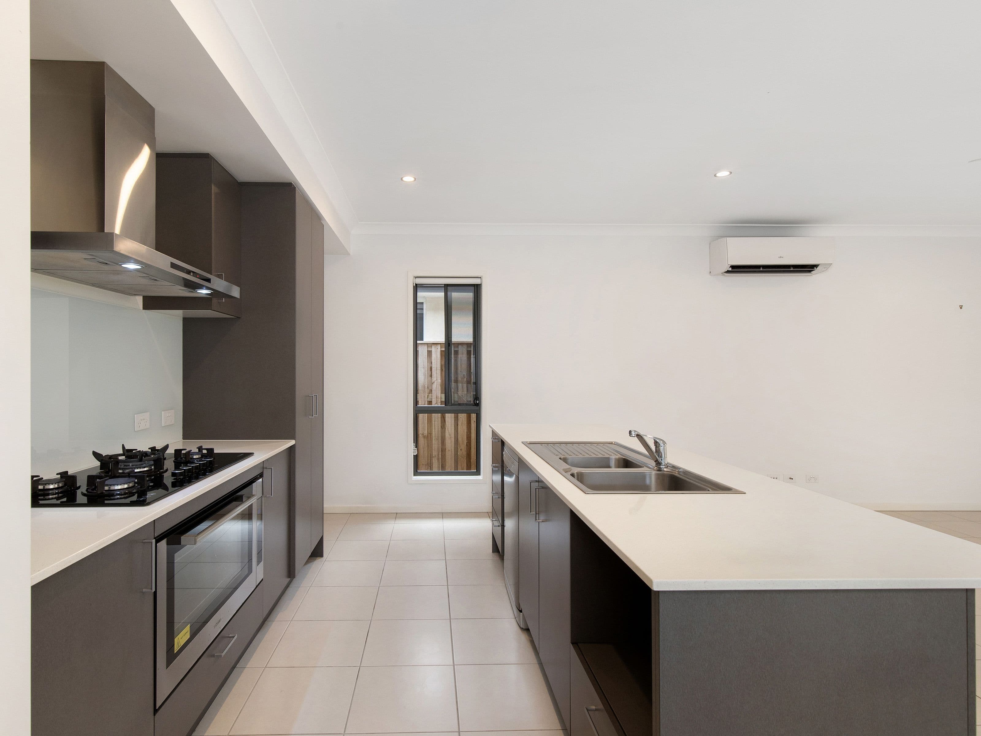 46 Oakover Avenue, Ormeau Hills QLD 4208, Ormeau Hills - Thumbnail 4
