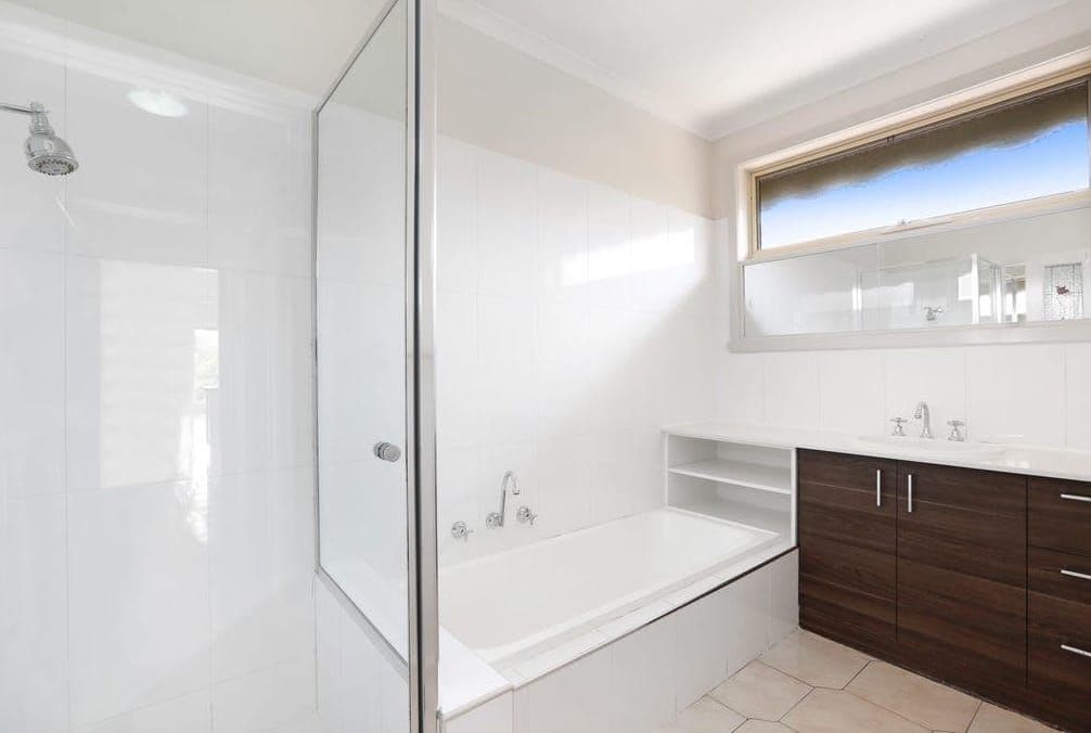 9 Beacon Hills Crescent, Craigieburn VIC 3064, Craigieburn - Thumbnail 6