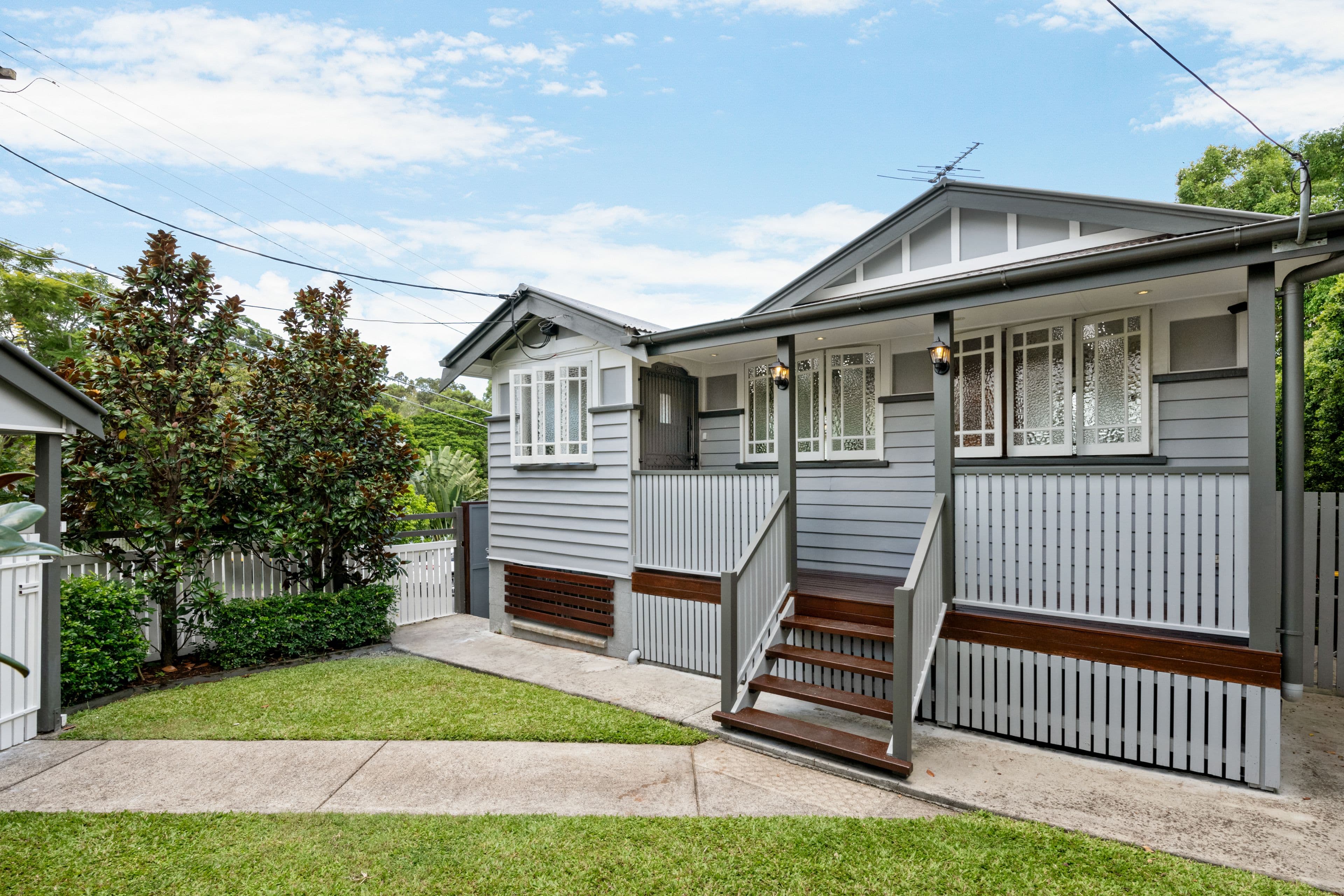 33 Canberra Drive, Ashgrove QLD 4060, Ashgrove - Thumbnail 2