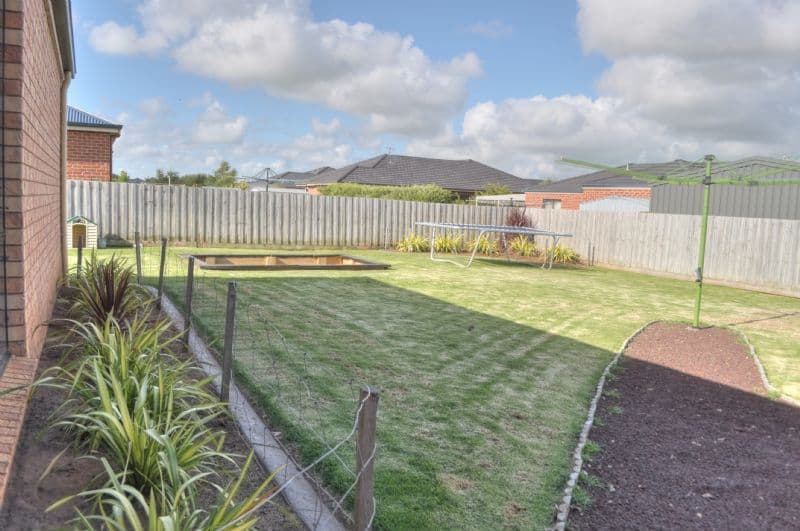 8 Lockett Drive, WARRNAMBOOL VIC 3280, Warrnambool - Thumbnail 4