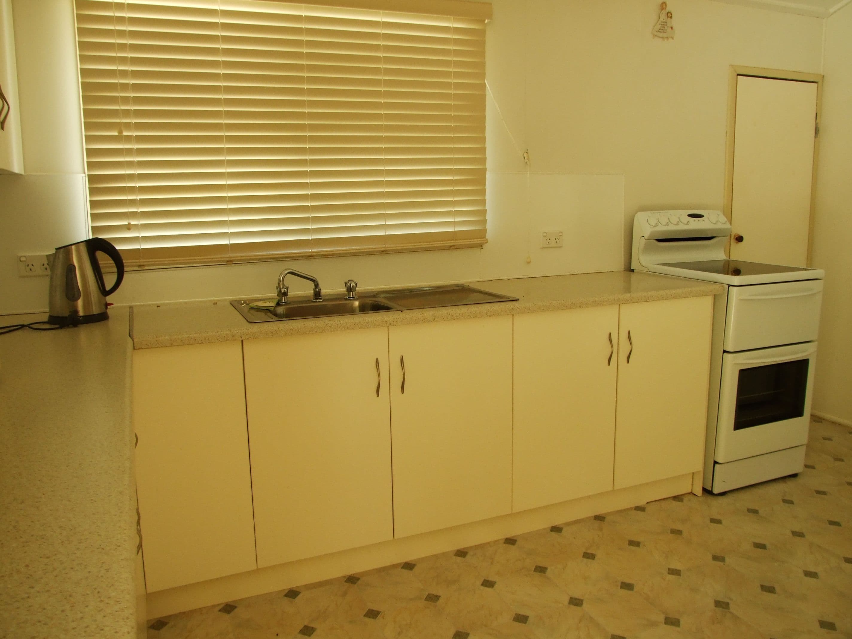 89 Falcon Street, Longreach QLD 4730, Longreach - Thumbnail 6