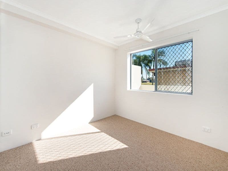 8-10-1 Ahern Street, Labrador QLD 4215, Labrador - Thumbnail 4