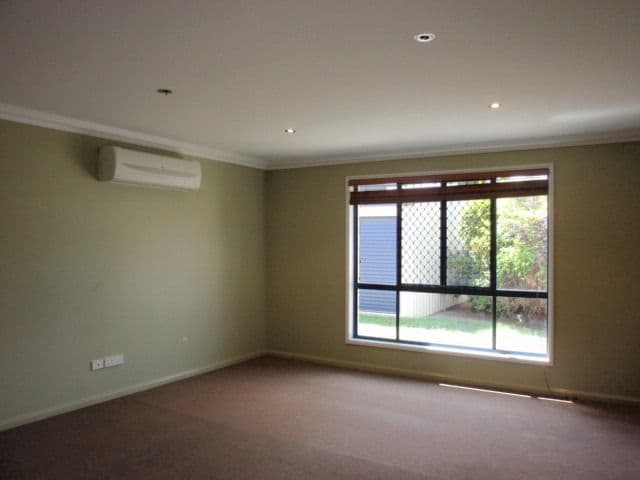 5 Coombs Court, Emerald QLD 4720, Emerald - Thumbnail 4