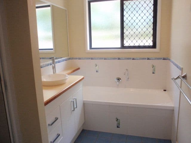 5 Coombs Court, Emerald QLD 4720, Emerald - Thumbnail 7
