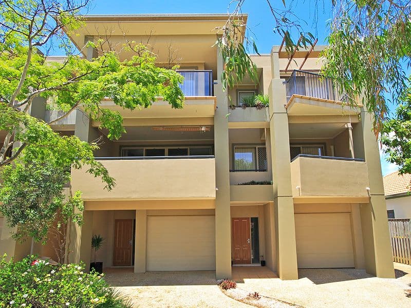 10 Glasshouse Drive, VARSITY LAKES QLD 4227, Varsity Lakes - Image 1