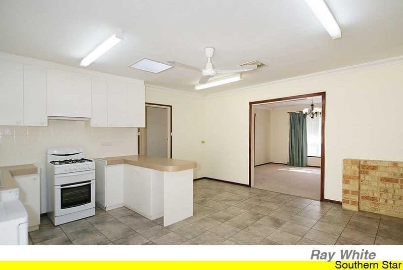 18 Banksia Road, CAMILLO WA 6111, Camillo - Thumbnail 5
