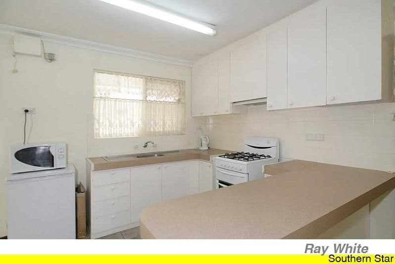 18 Banksia Road, CAMILLO WA 6111, Camillo - Thumbnail 8