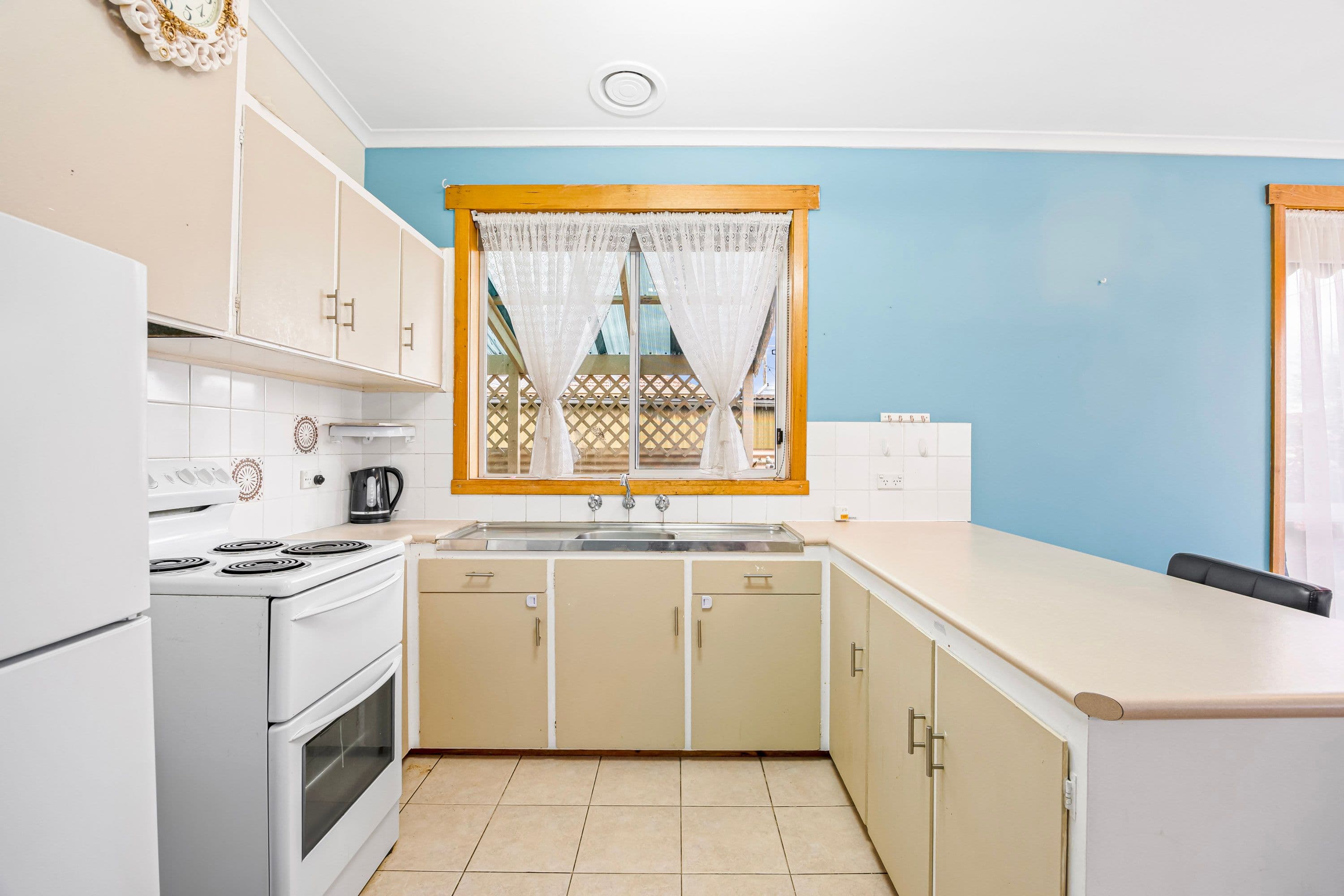 6 Bruce Drive, Sebastopol VIC 3356, Sebastopol - Thumbnail 2