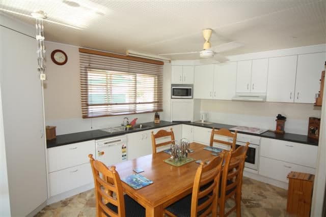 15 Swan Street, DALBY QLD 4405, Dalby - Thumbnail 2