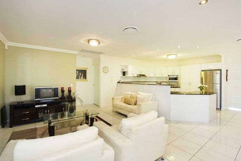 28 Brittany Drive, OXENFORD QLD 4210, Oxenford - Thumbnail 5