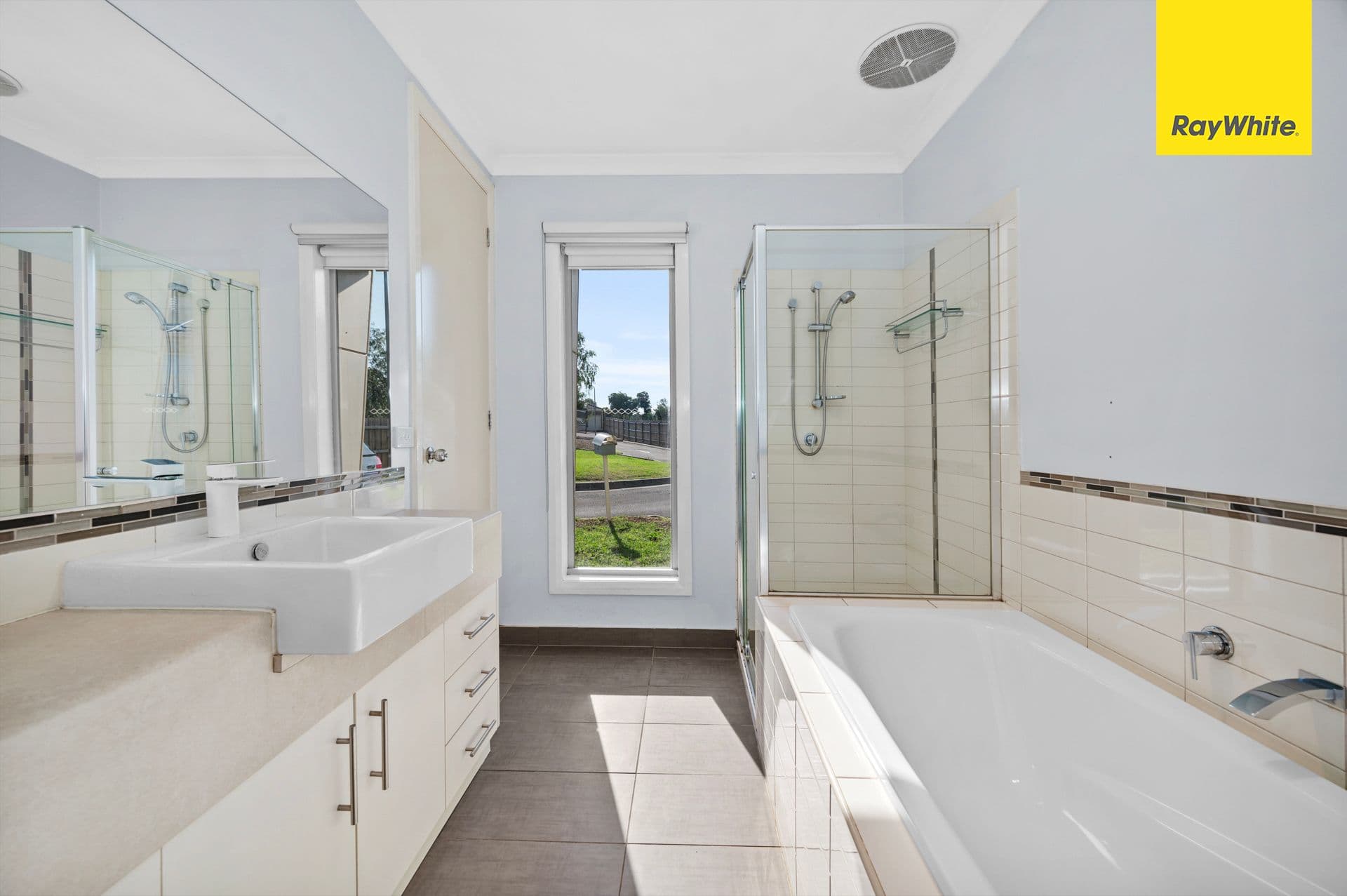 20-22 Roslyn Park Drive, HARKNESS VIC 3337, Harkness - Thumbnail 5