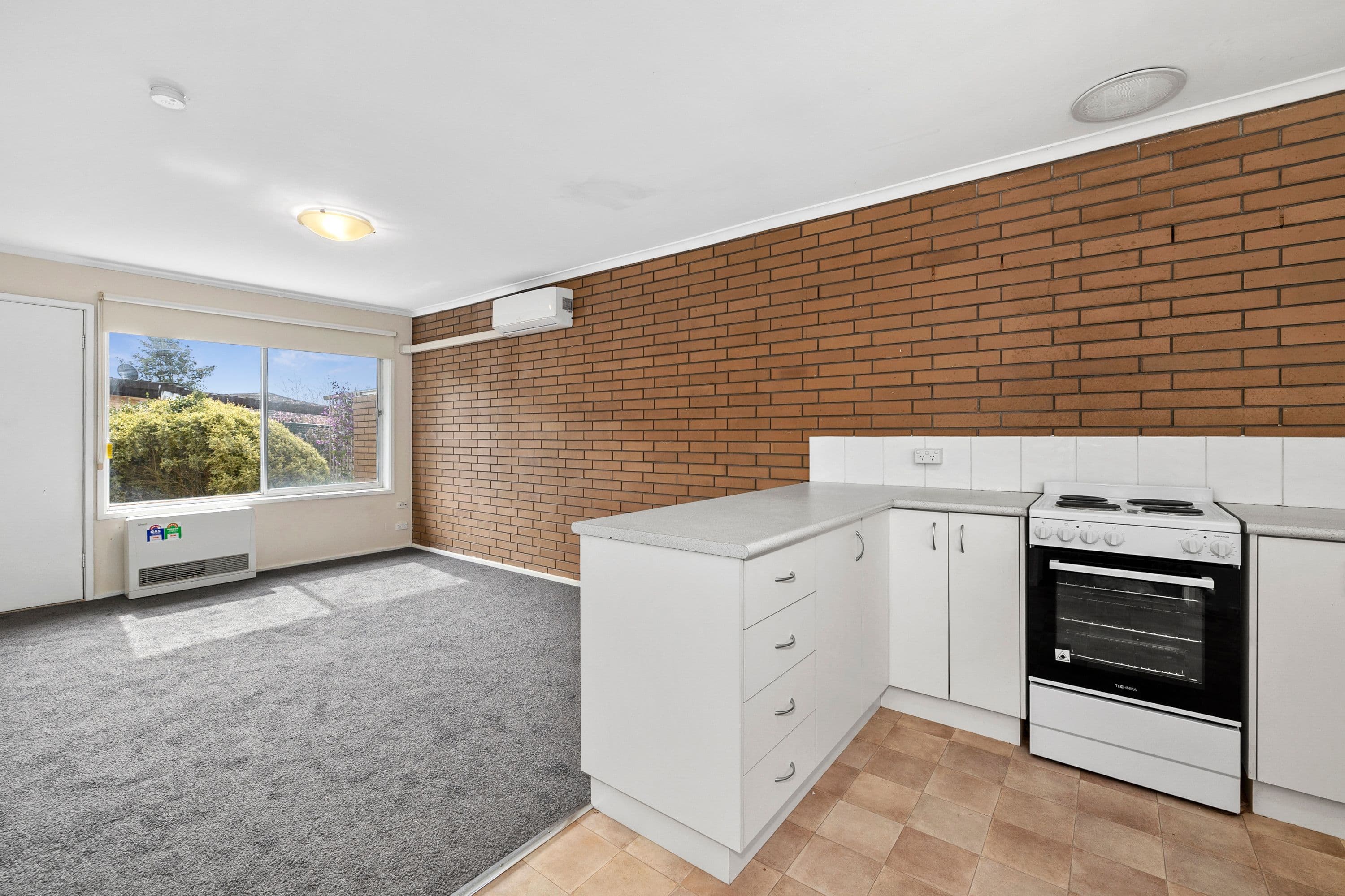 15 Hermitage Avenue, Mount Clear VIC 3350, Mount Clear - Thumbnail 3