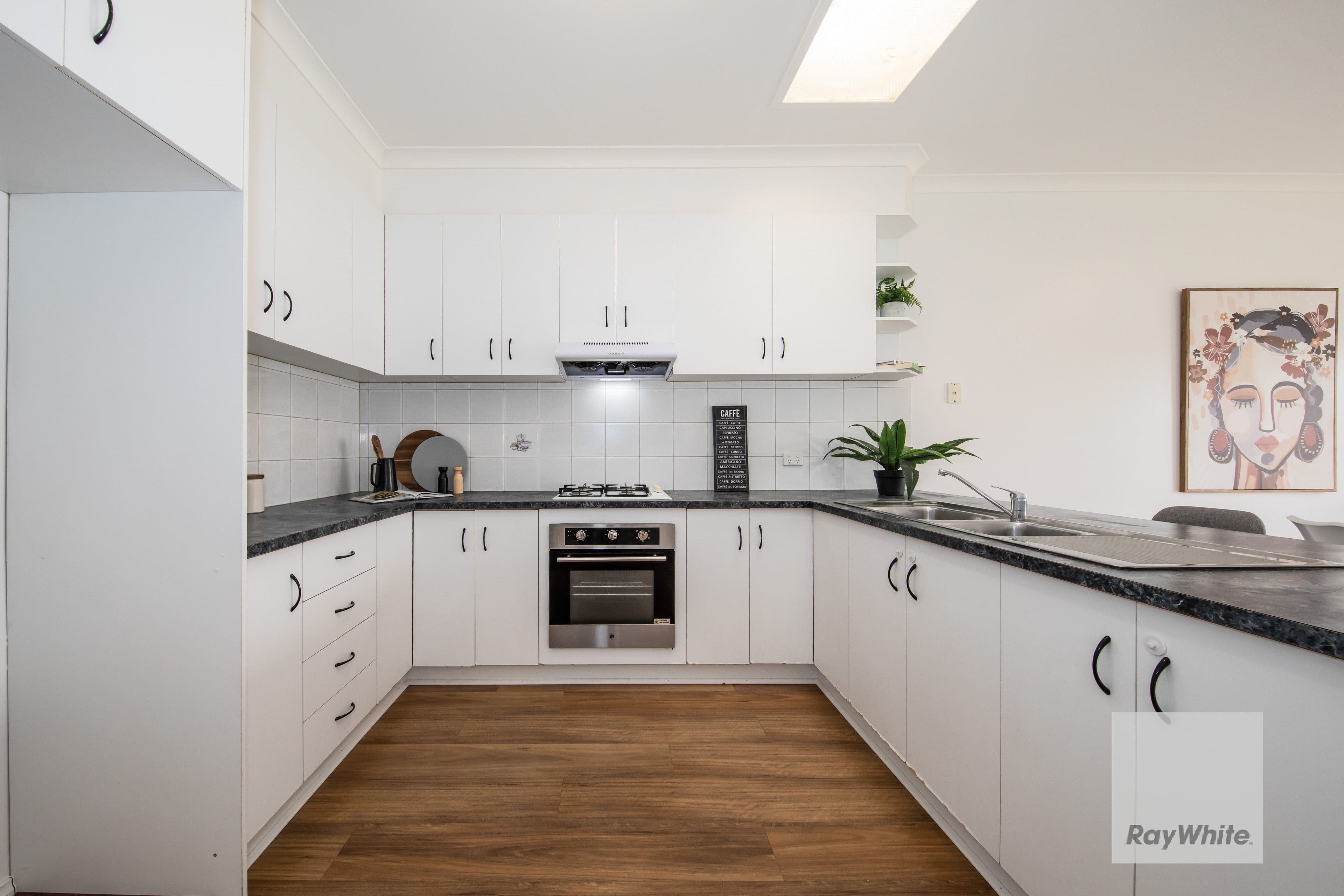 2 Aquanita Crescent, Keilor Downs VIC 3038, Keilor Downs - Thumbnail 3