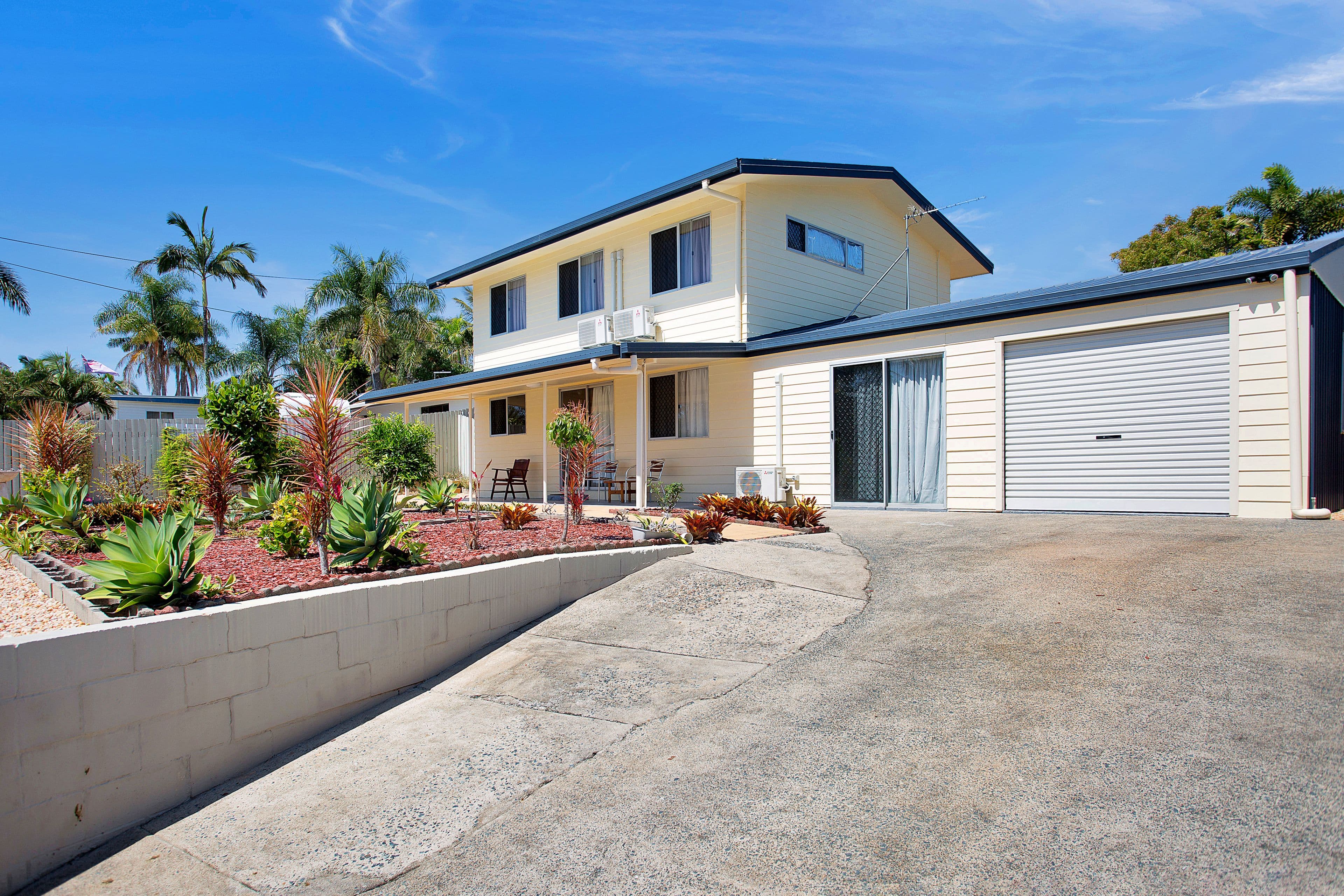 11 Pelican Street, Slade Point QLD 4740, Slade Point - Thumbnail 2