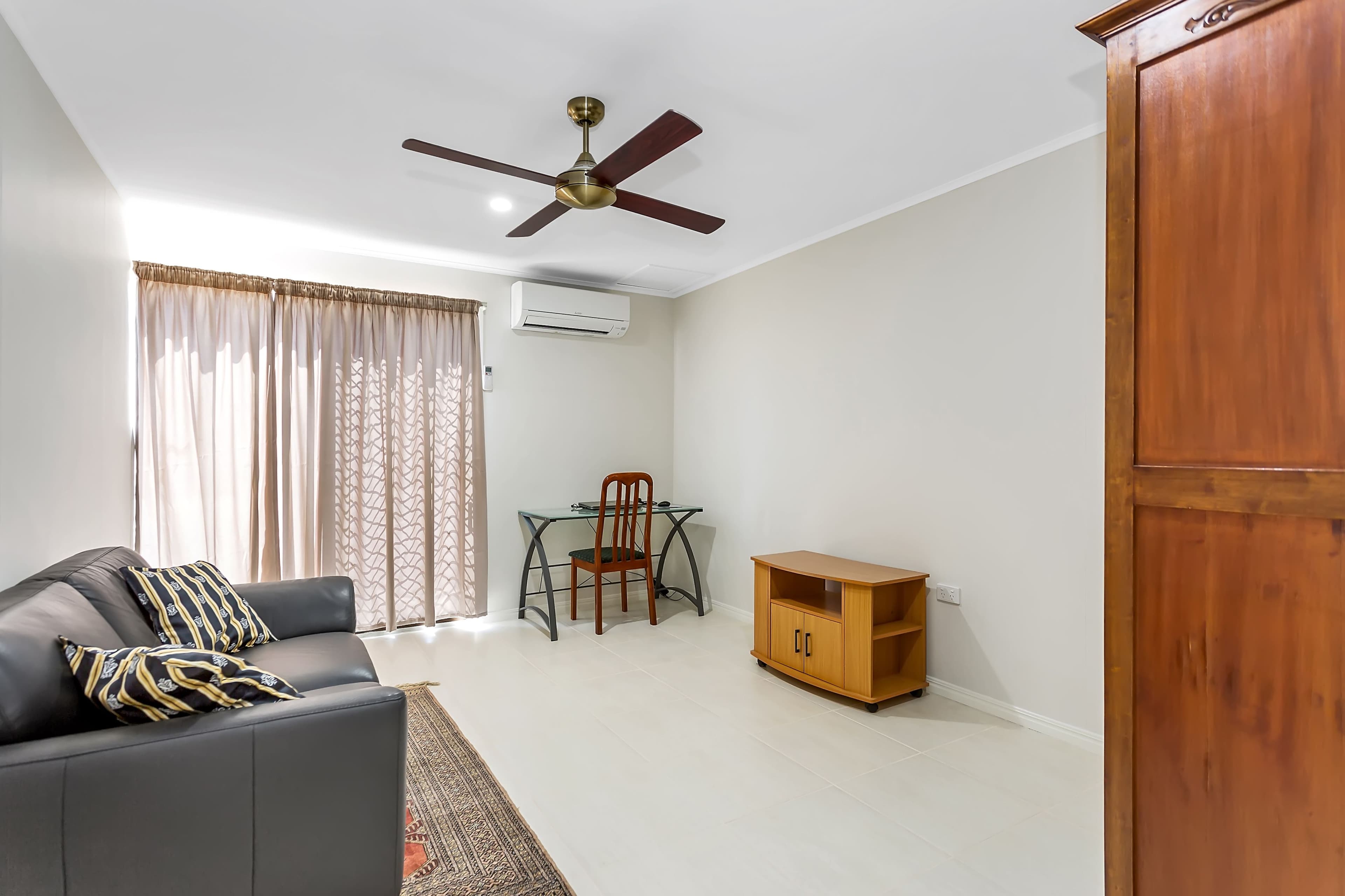 11 Pelican Street, Slade Point QLD 4740, Slade Point - Thumbnail 8