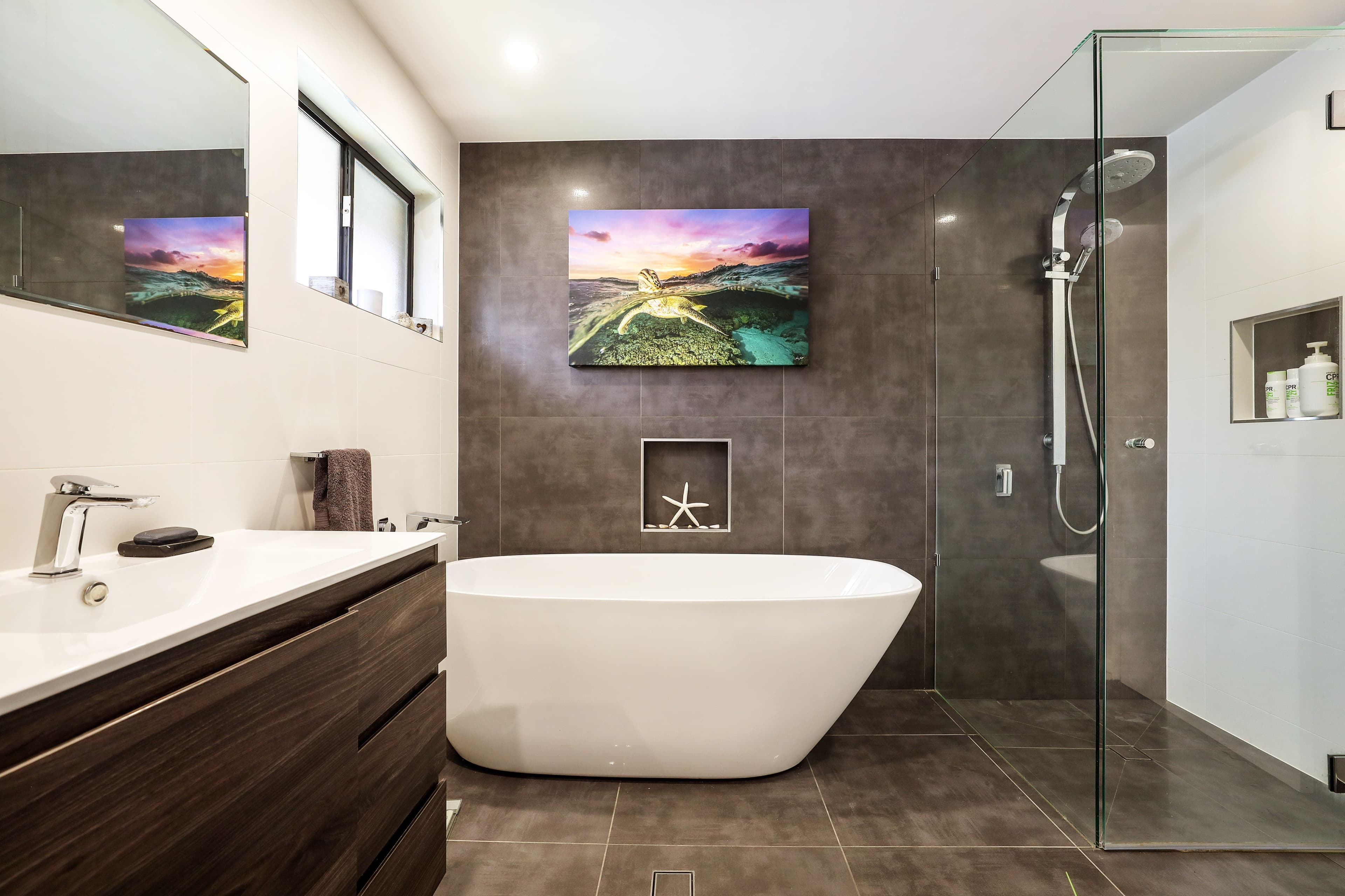 17 Kingfisher Crescent, Burleigh Waters QLD 4220, Burleigh Waters - Thumbnail 8