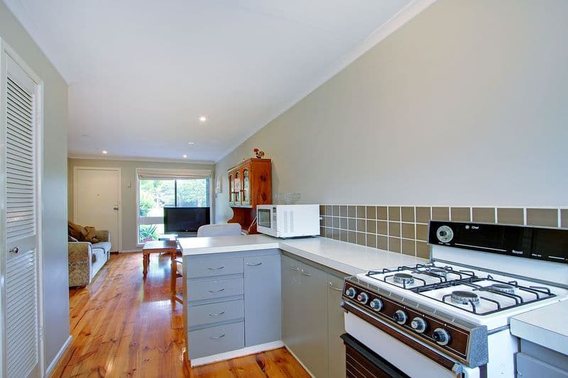 4  Carnoustie Grove, MORNINGTON VIC 3931, Mornington - Thumbnail 4